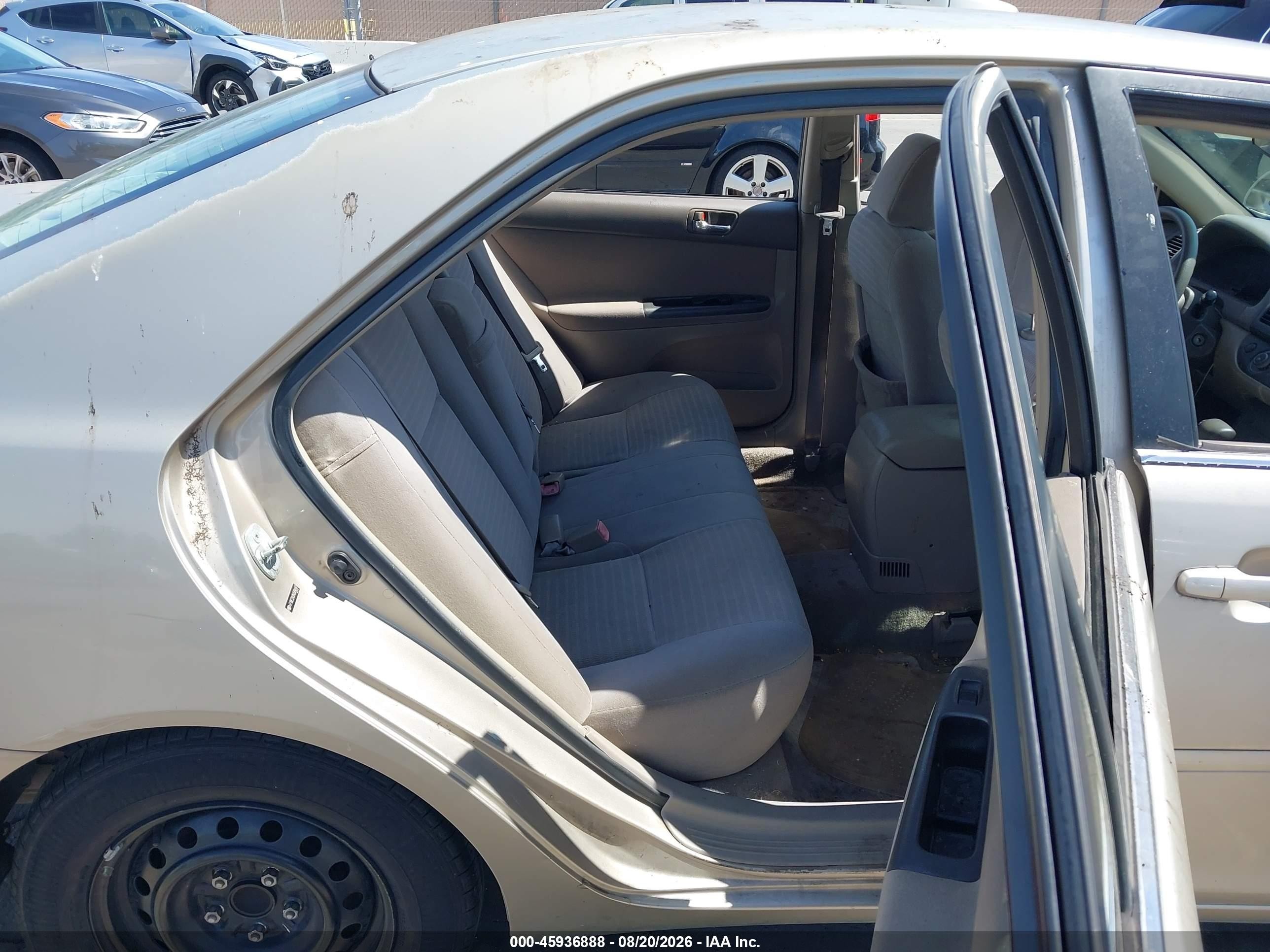 2005 Toyota Camry Le Champagne vin: 4T1BE32KX5U564647