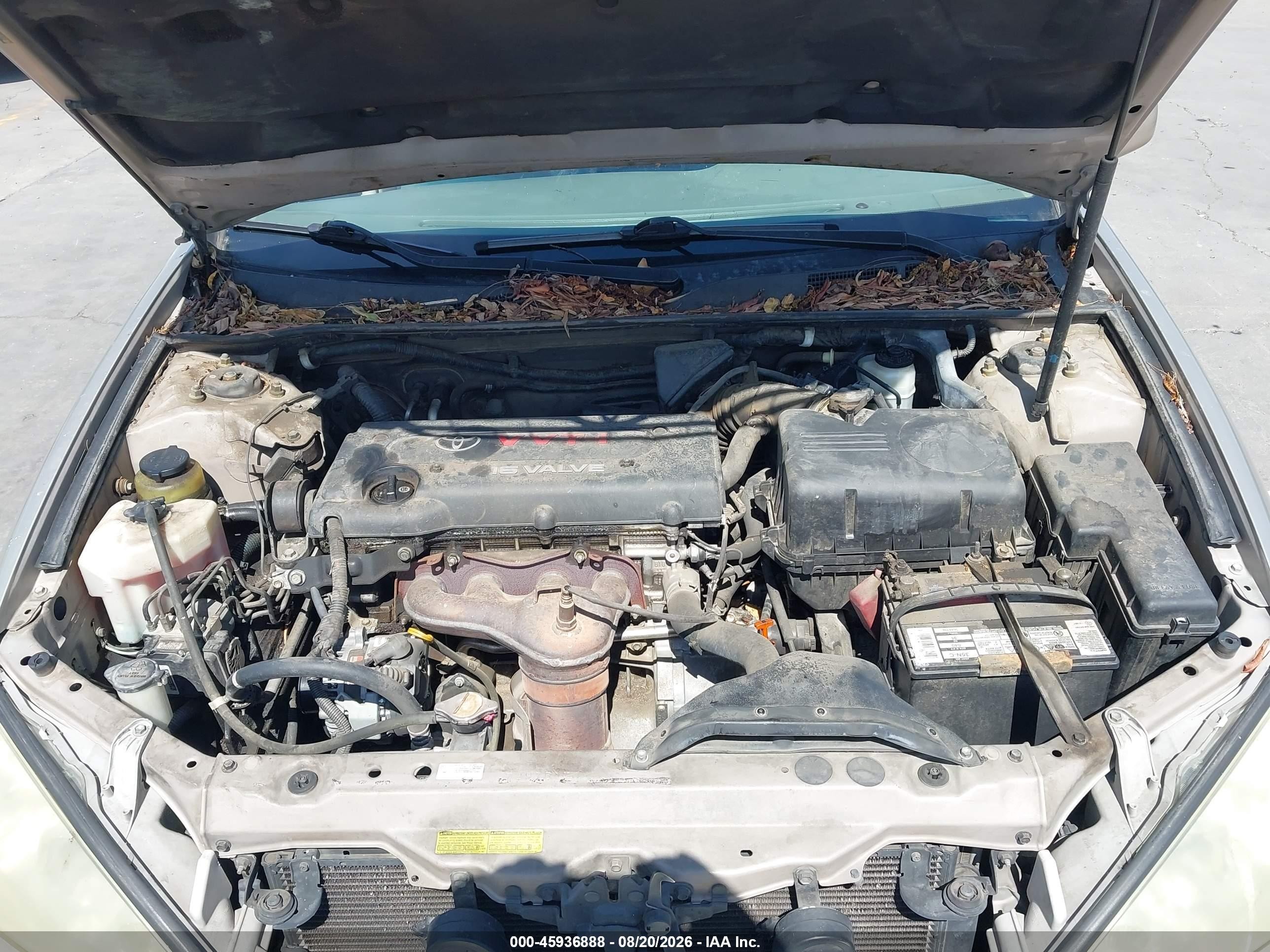 2005 Toyota Camry Le Champagne vin: 4T1BE32KX5U564647