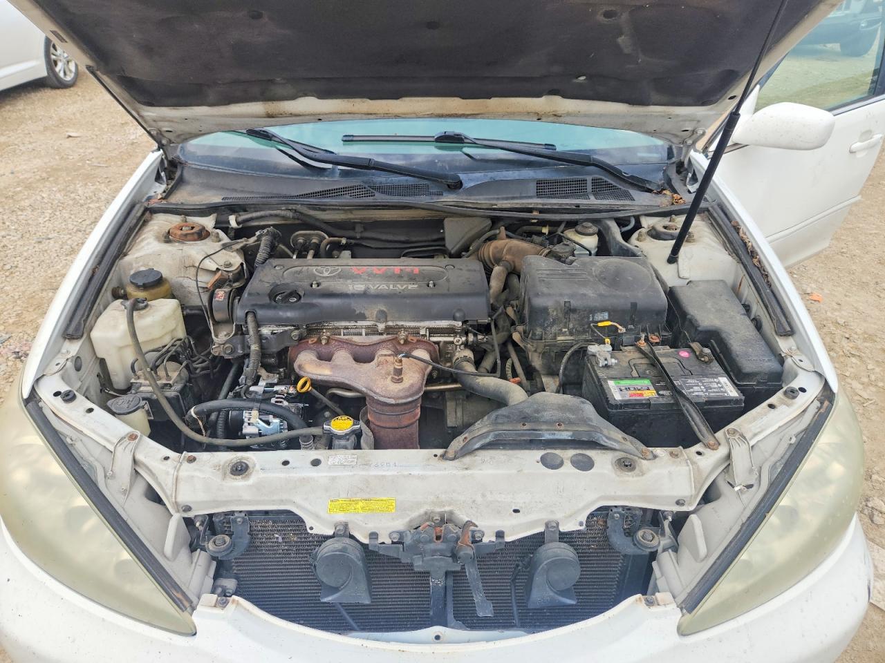 2005 Toyota Camry Le White vin: 4T1BE32KX5U565359