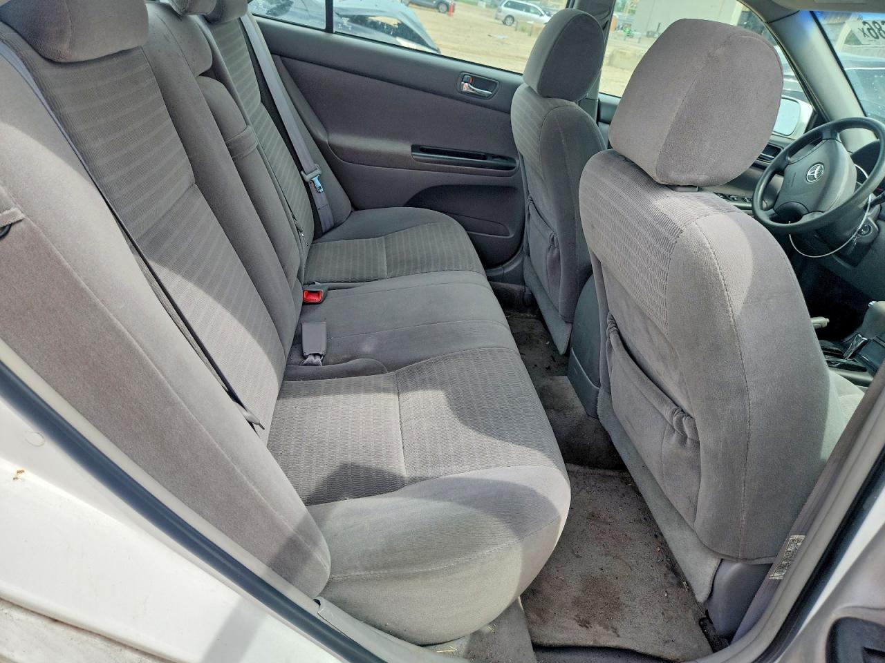 2005 Toyota Camry Le White vin: 4T1BE32KX5U565359