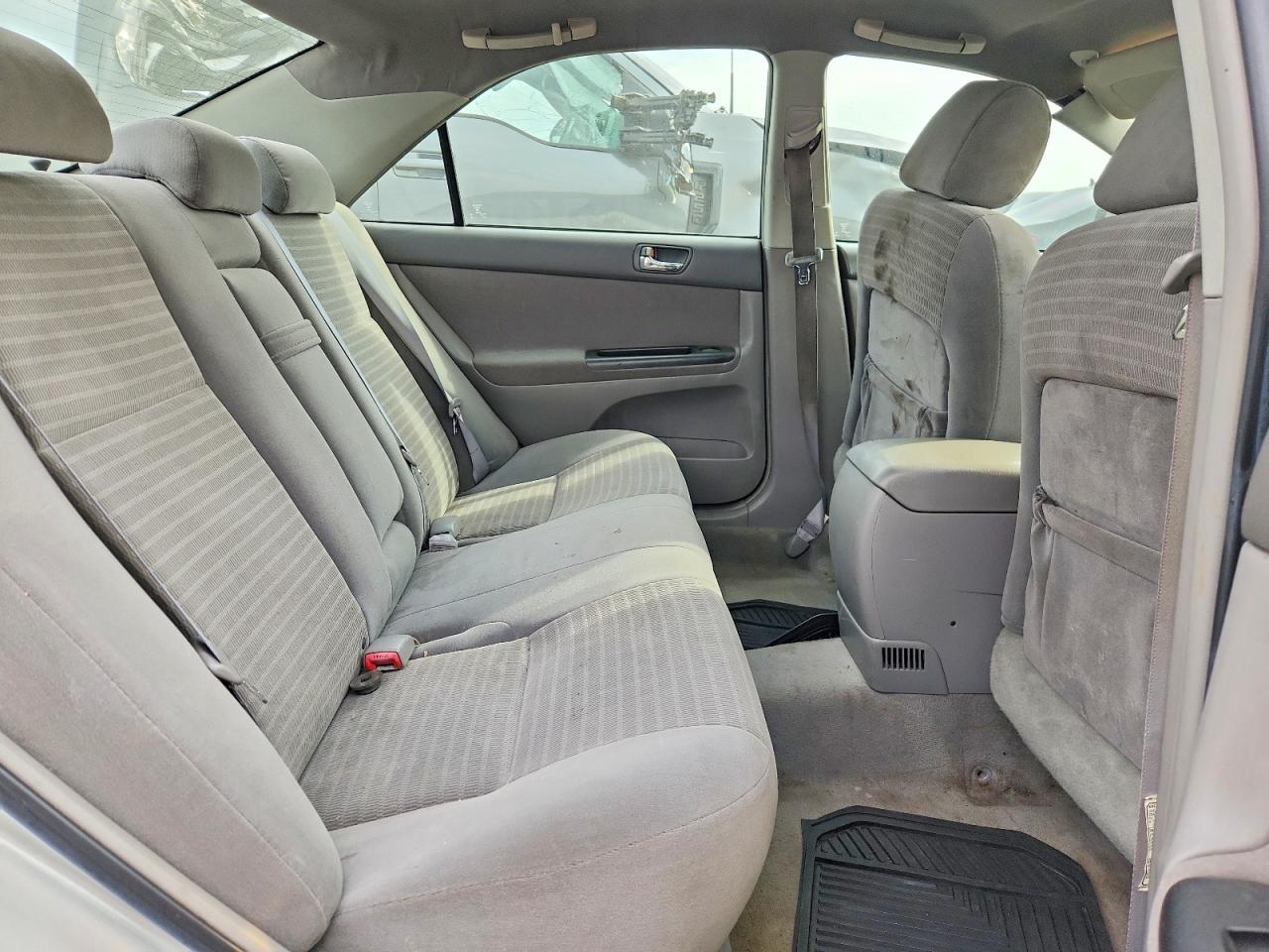 2005 Toyota Camry Standard Silver vin: 4T1BE32KX5U602149