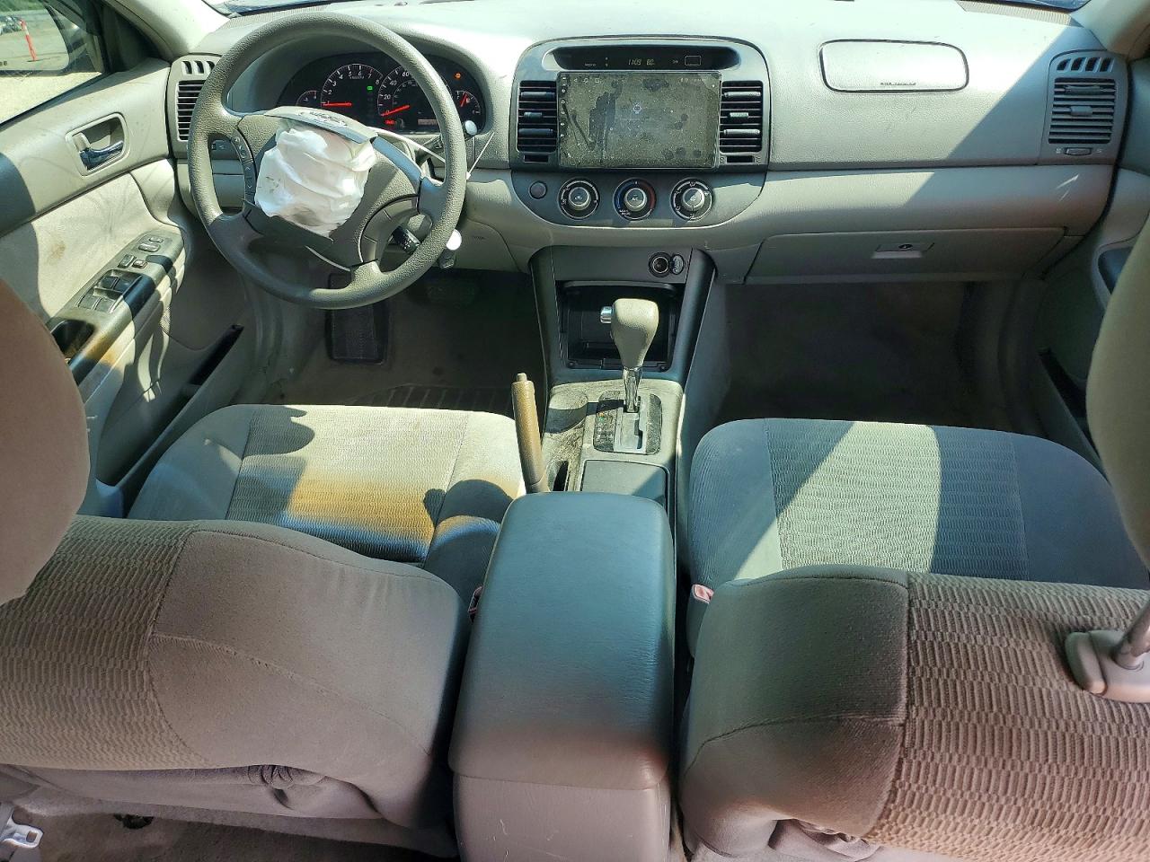 2005 Toyota Camry Le Gray vin: 4T1BE32KX5U602443