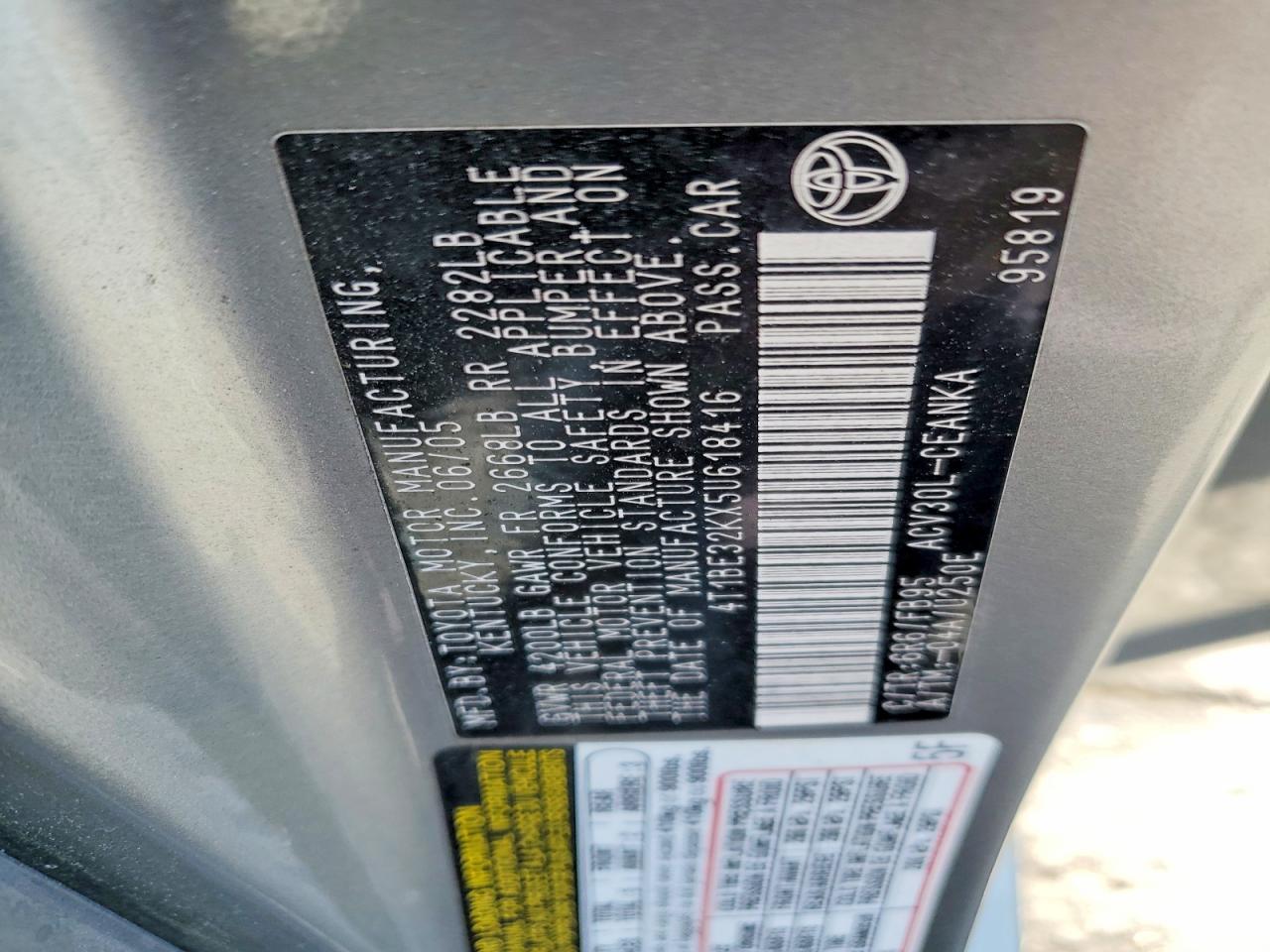 2005 Toyota Camry Le Silver vin: 4T1BE32KX5U618416
