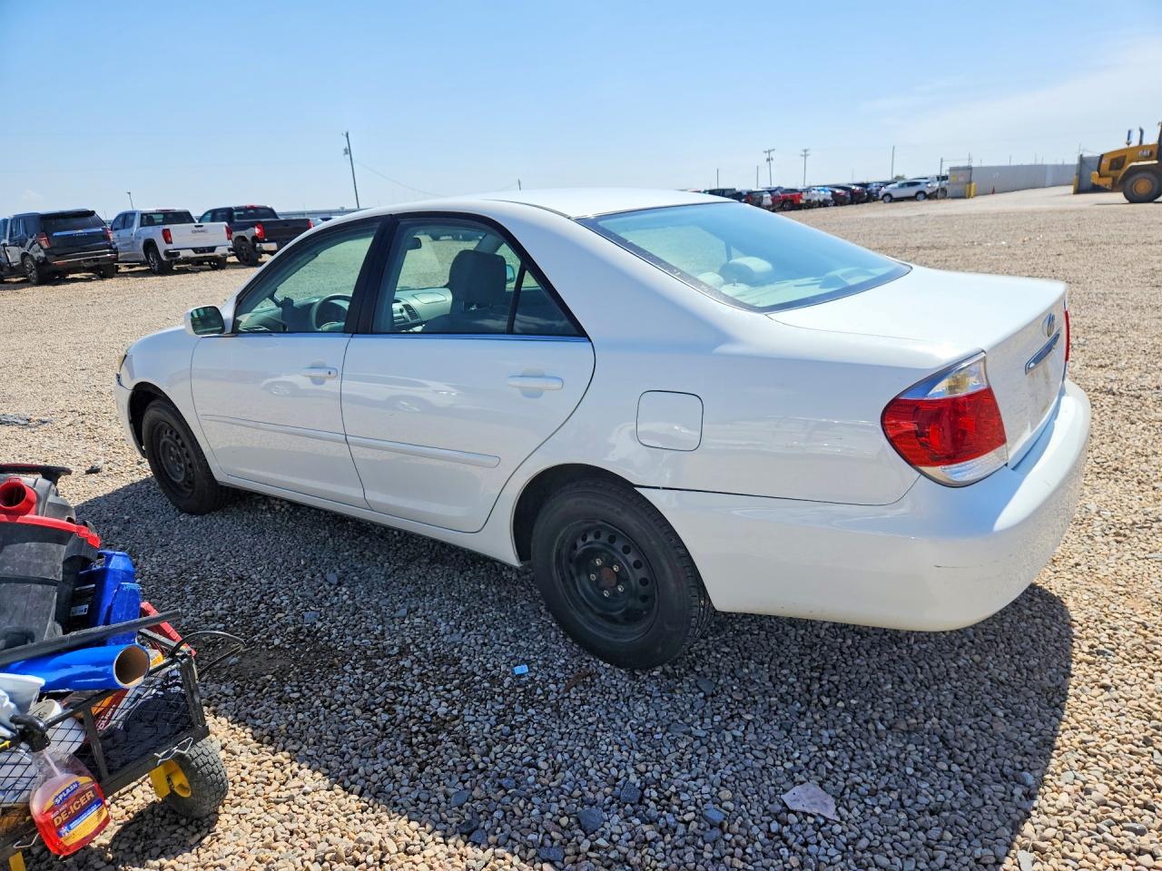 2005 Toyota Camry Белый vin: 4T1BE32KX5U640559
