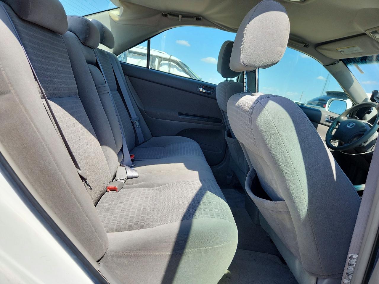 2005 Toyota Camry Белый vin: 4T1BE32KX5U640559