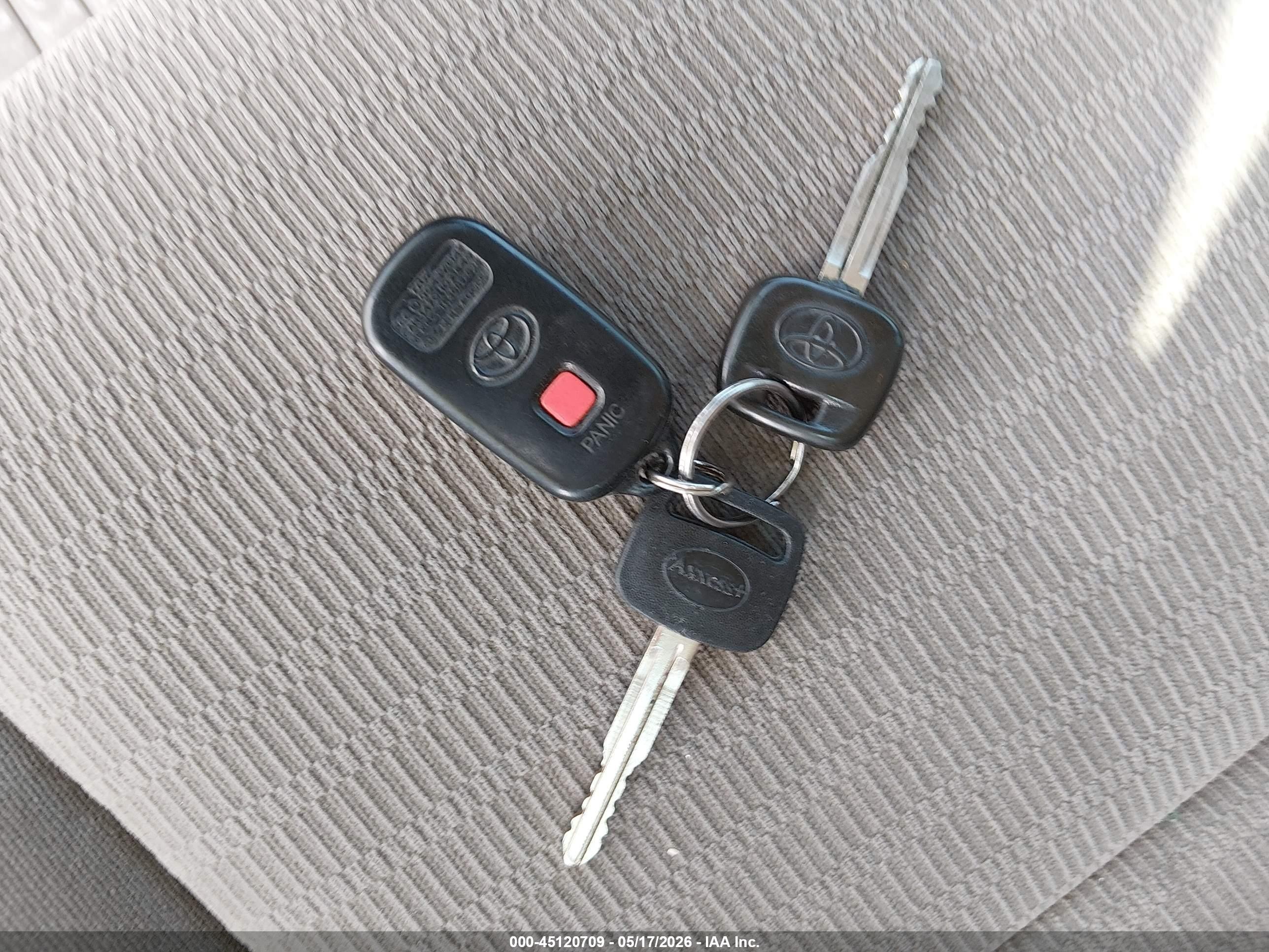 2005 Toyota Camry Le Желто-коричневый vin: 4T1BE32KX5U990421