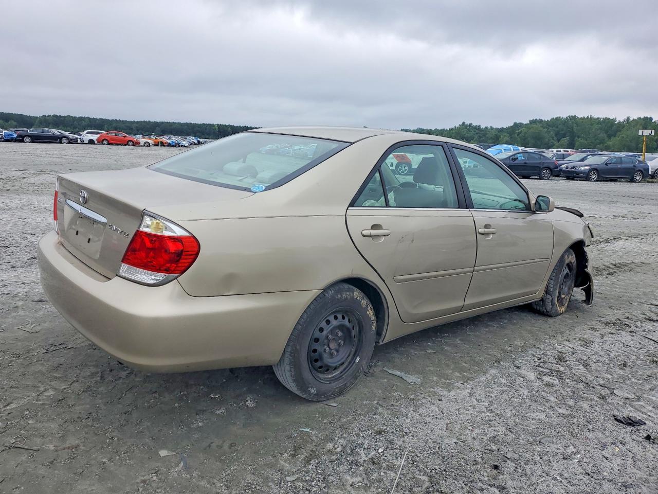2006 Toyota Camry Le Tan vin: 4T1BE32KX6U140726