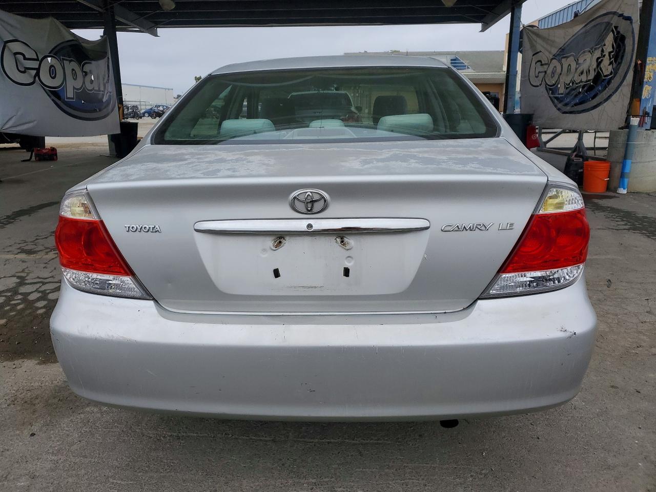 2006 Toyota Camry Le Silver vin: 4T1BE32KX6U150110