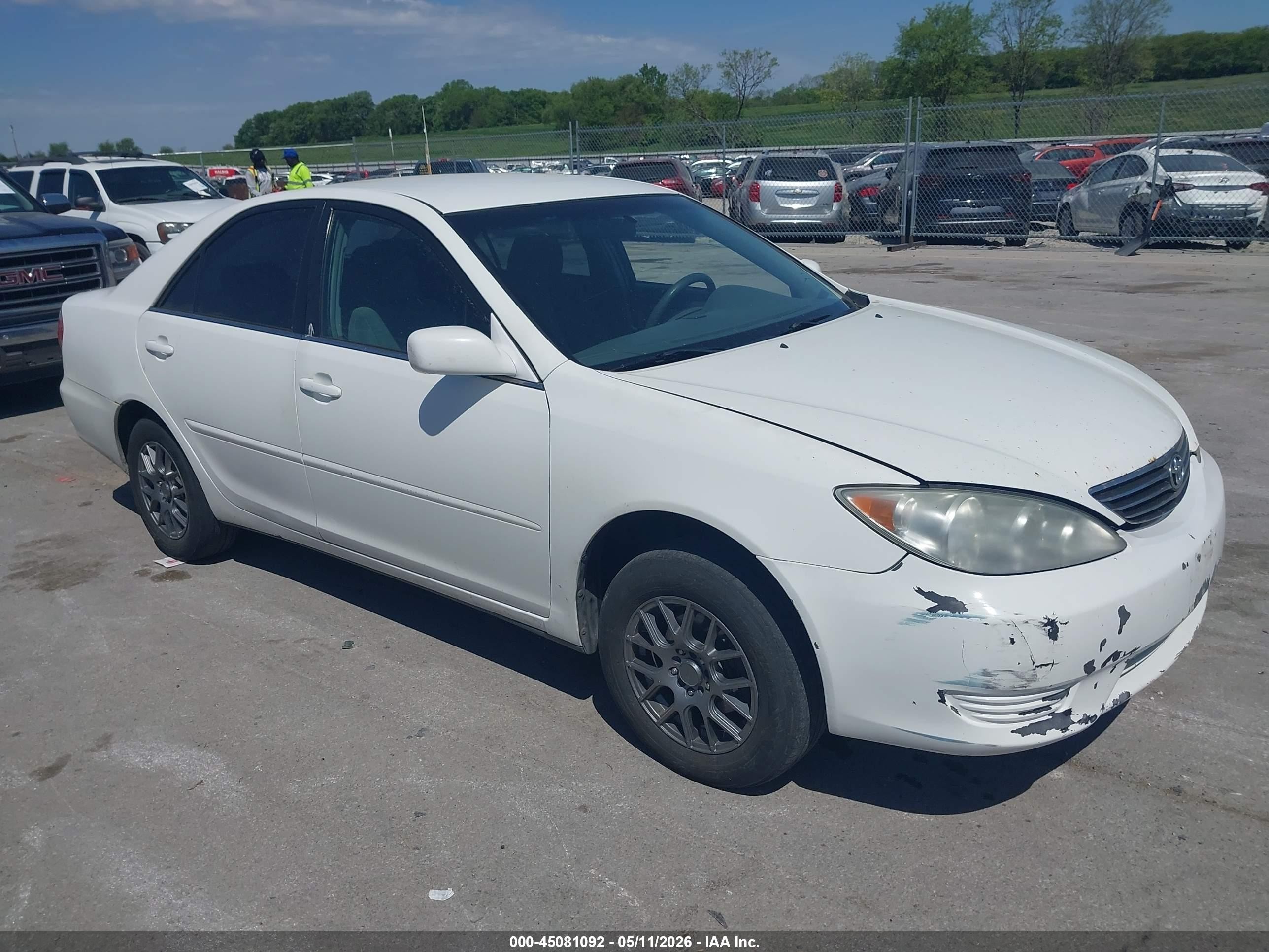 2006 Toyota Camry Le White vin: 4T1BE32KX6U653992