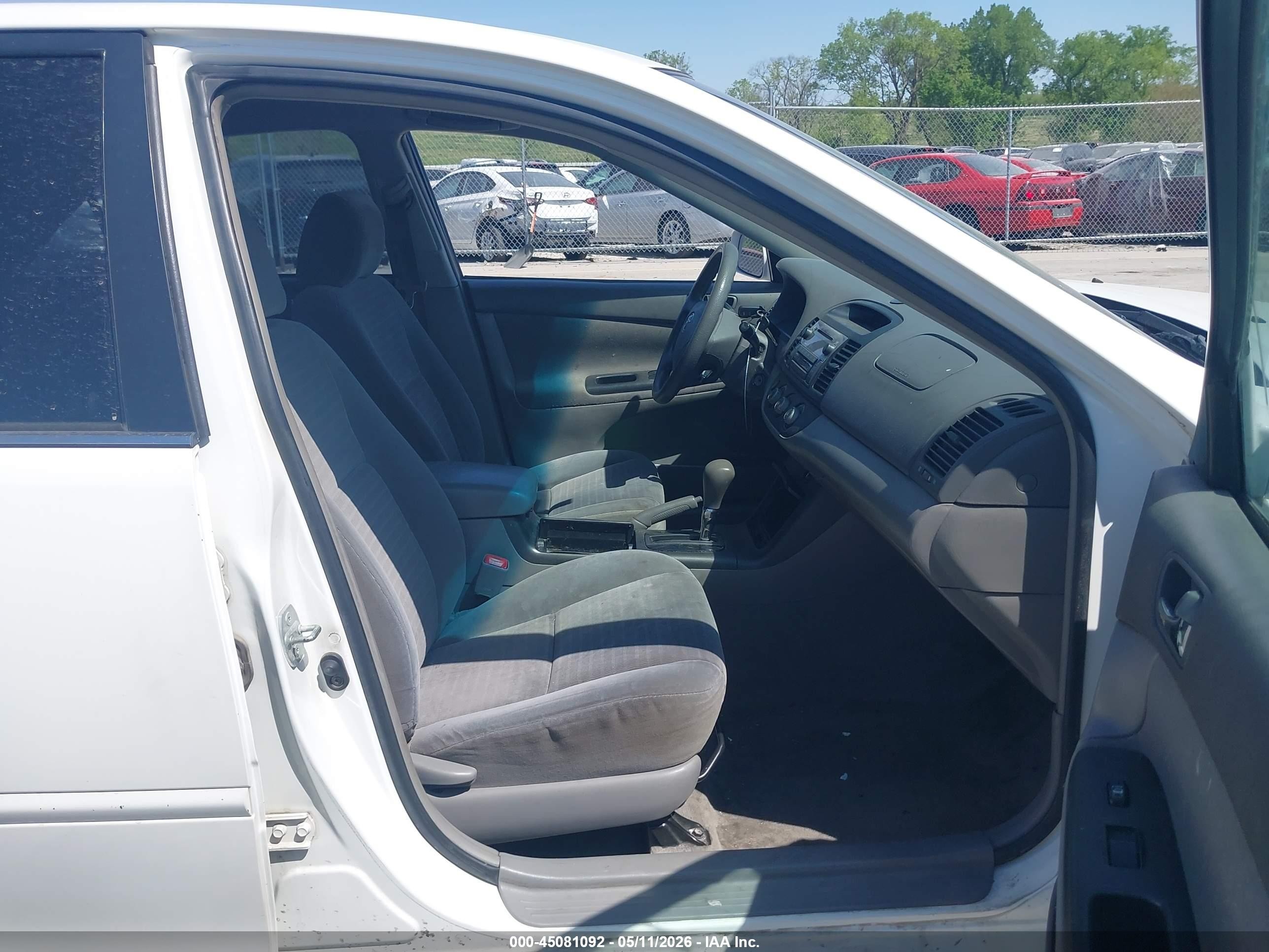 2006 Toyota Camry Le White vin: 4T1BE32KX6U653992
