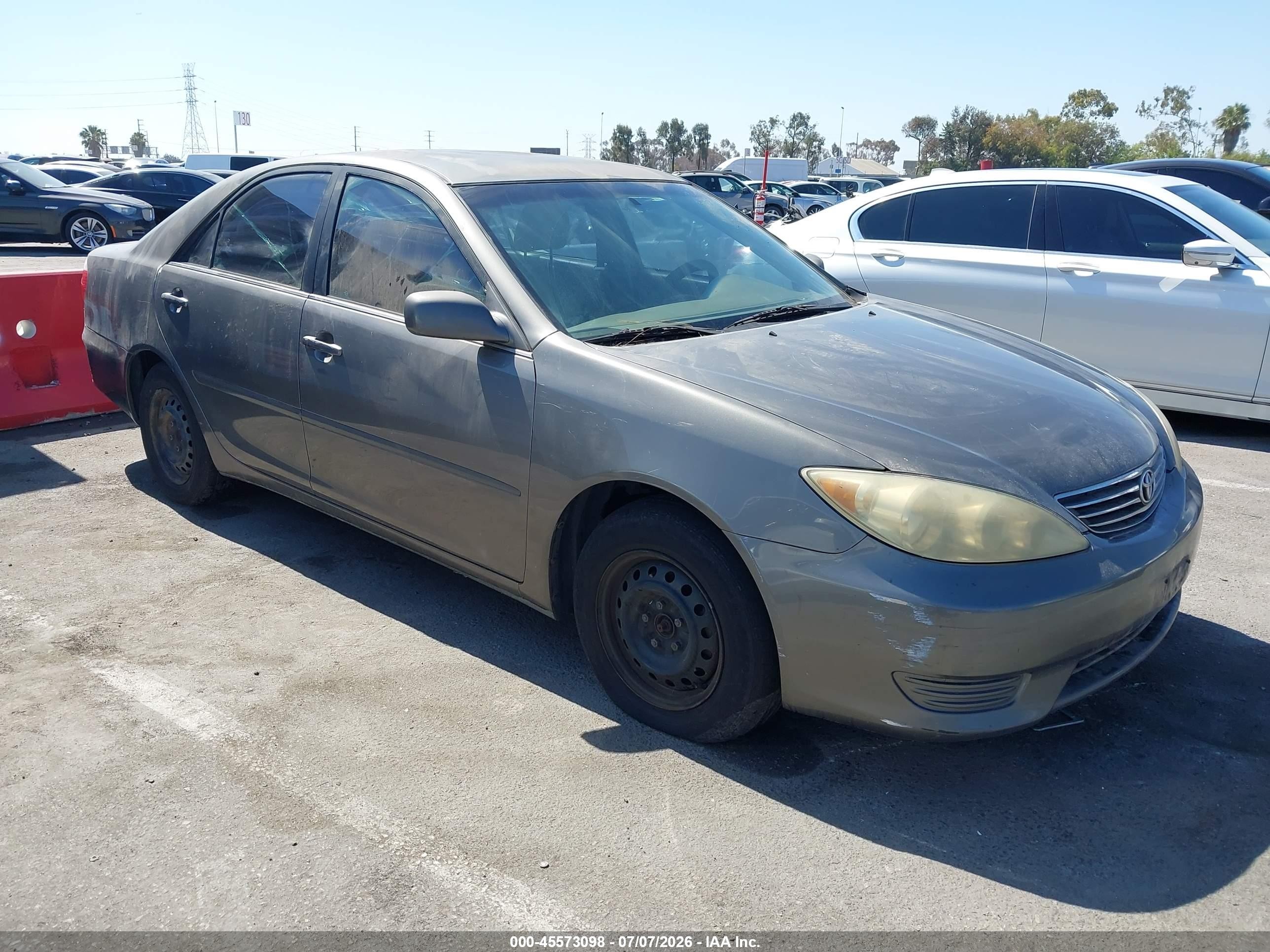 2006 Toyota Camry Le Gray vin: 4T1BE32KX6U665785
