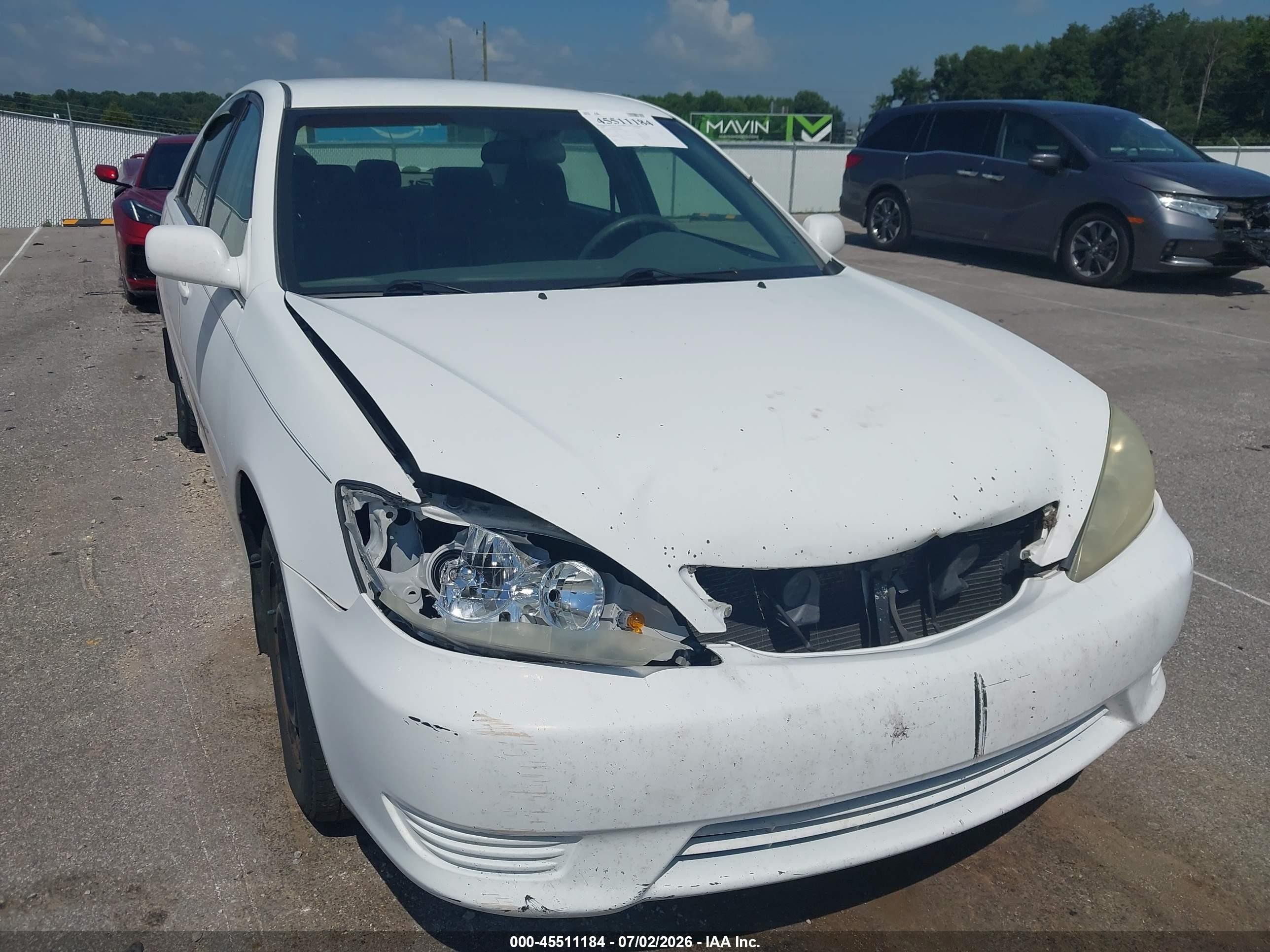 2006 Toyota Camry Le White vin: 4T1BE32KX6U666094