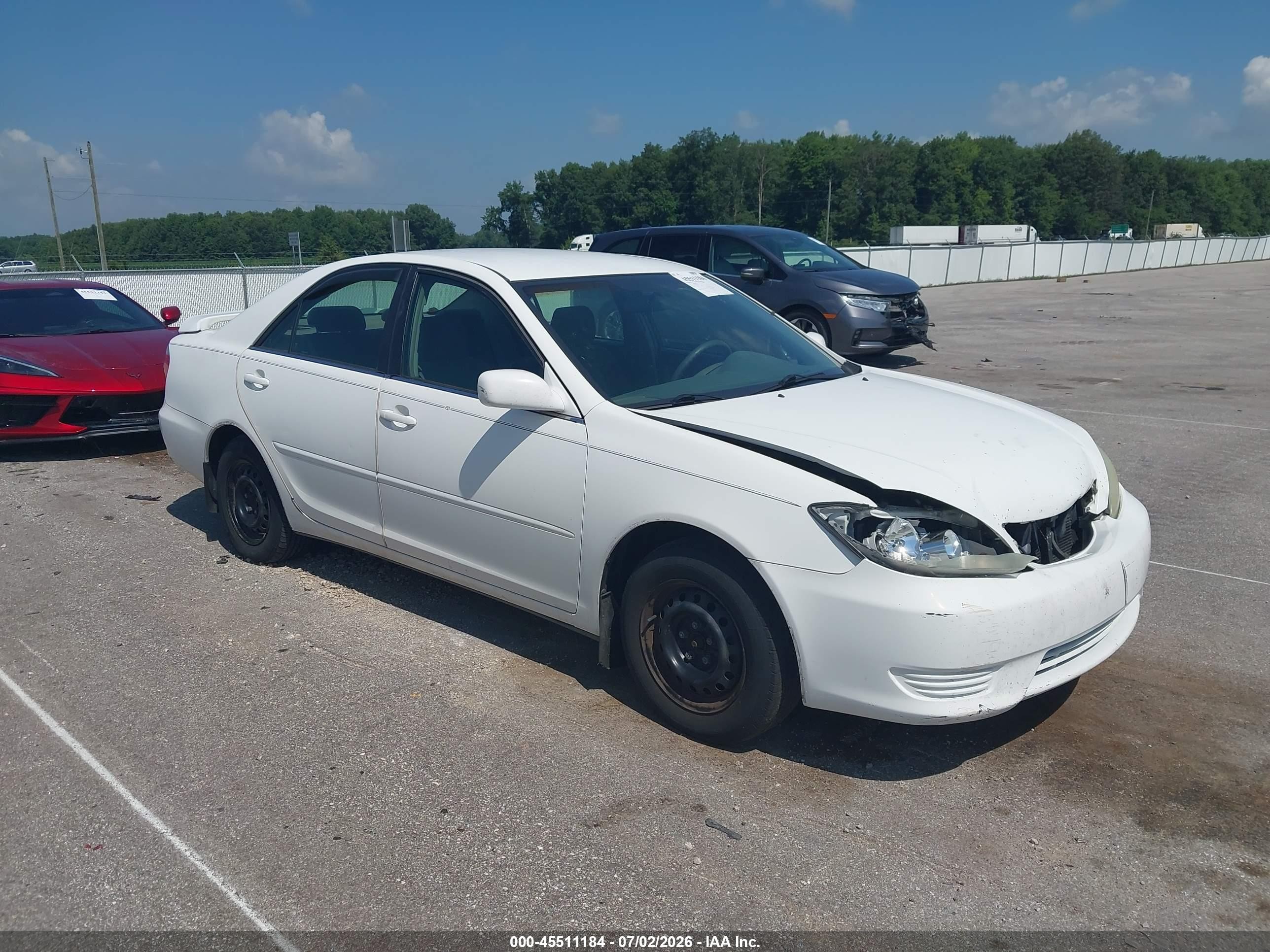 2006 Toyota Camry Le White vin: 4T1BE32KX6U666094