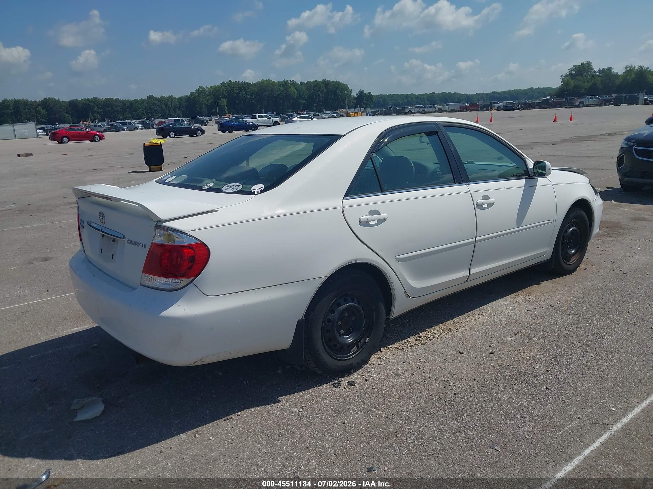 2006 Toyota Camry Le White vin: 4T1BE32KX6U666094
