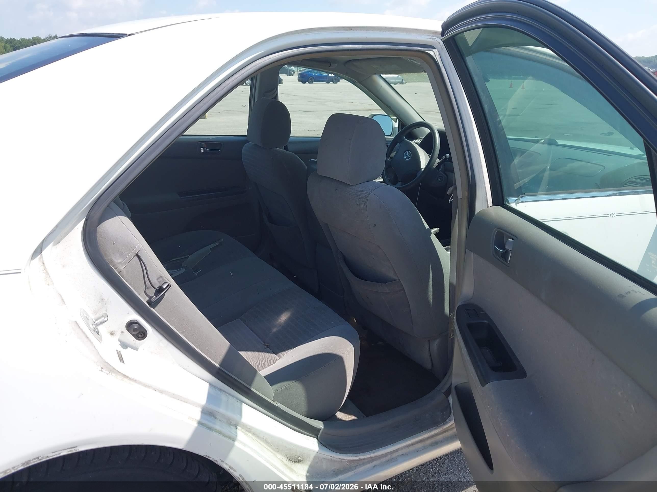 2006 Toyota Camry Le White vin: 4T1BE32KX6U666094