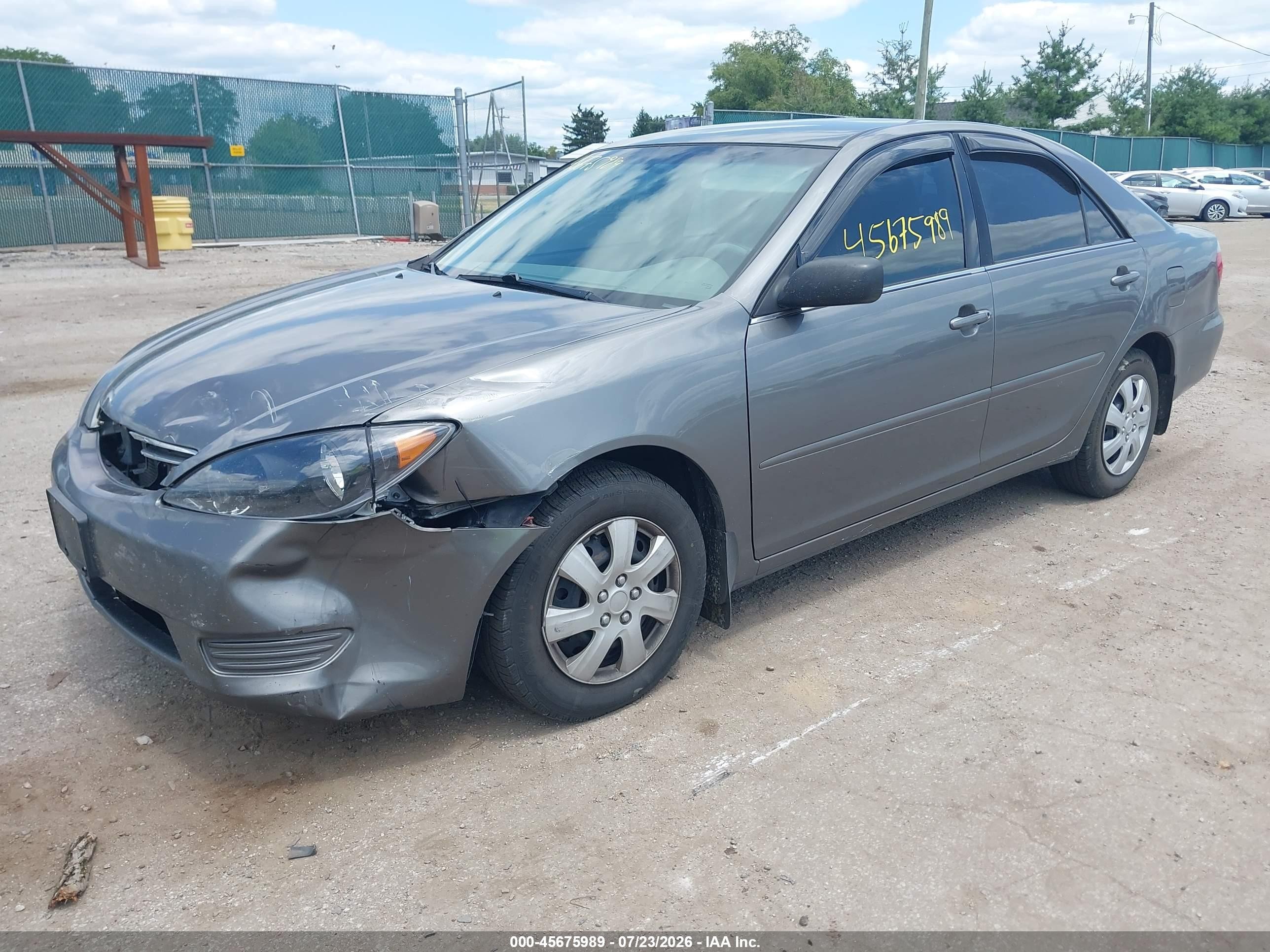 2006 Toyota Camry Le Gray vin: 4T1BE32KX6U669660