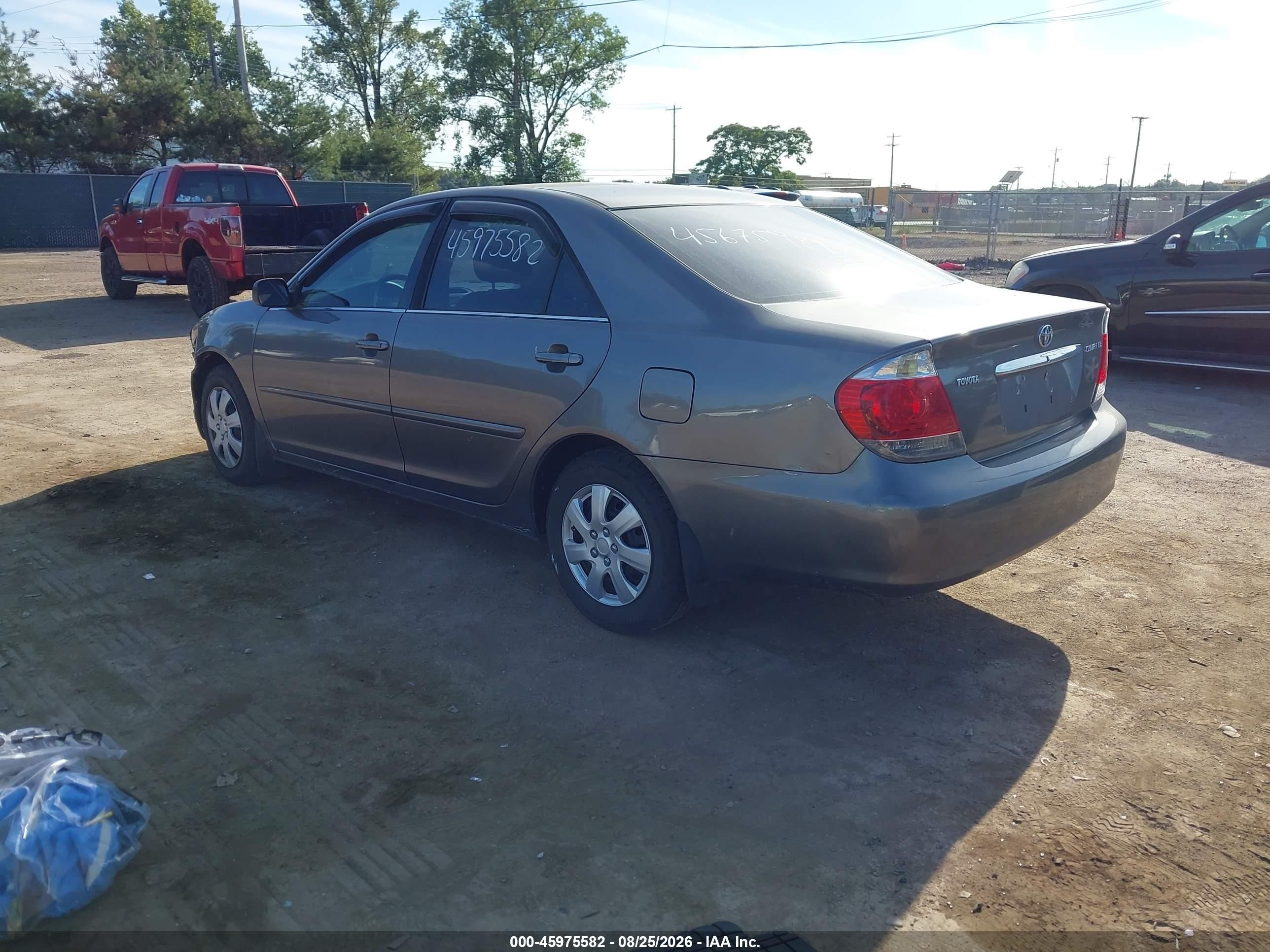 2006 Toyota Camry Le Gray vin: 4T1BE32KX6U669660