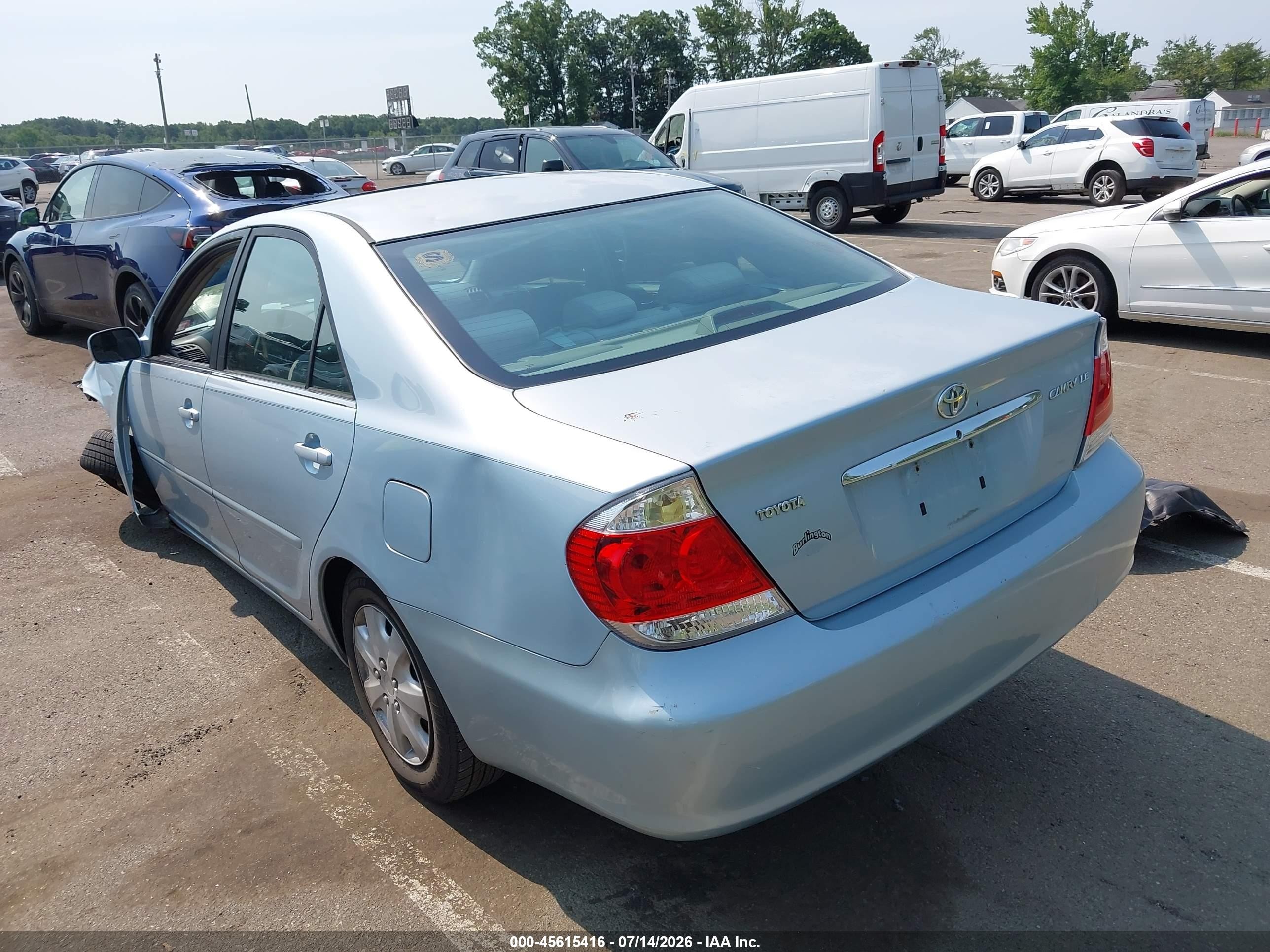 2006 Toyota Camry Le Gray vin: 4T1BE32KX6U687978