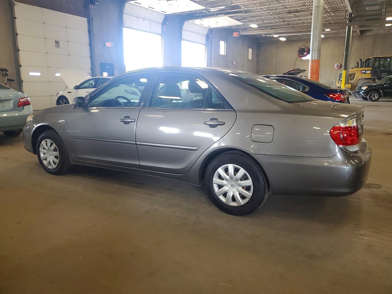2006 Toyota Camry Le Gray vin: 4T1BE32KX6U707727
