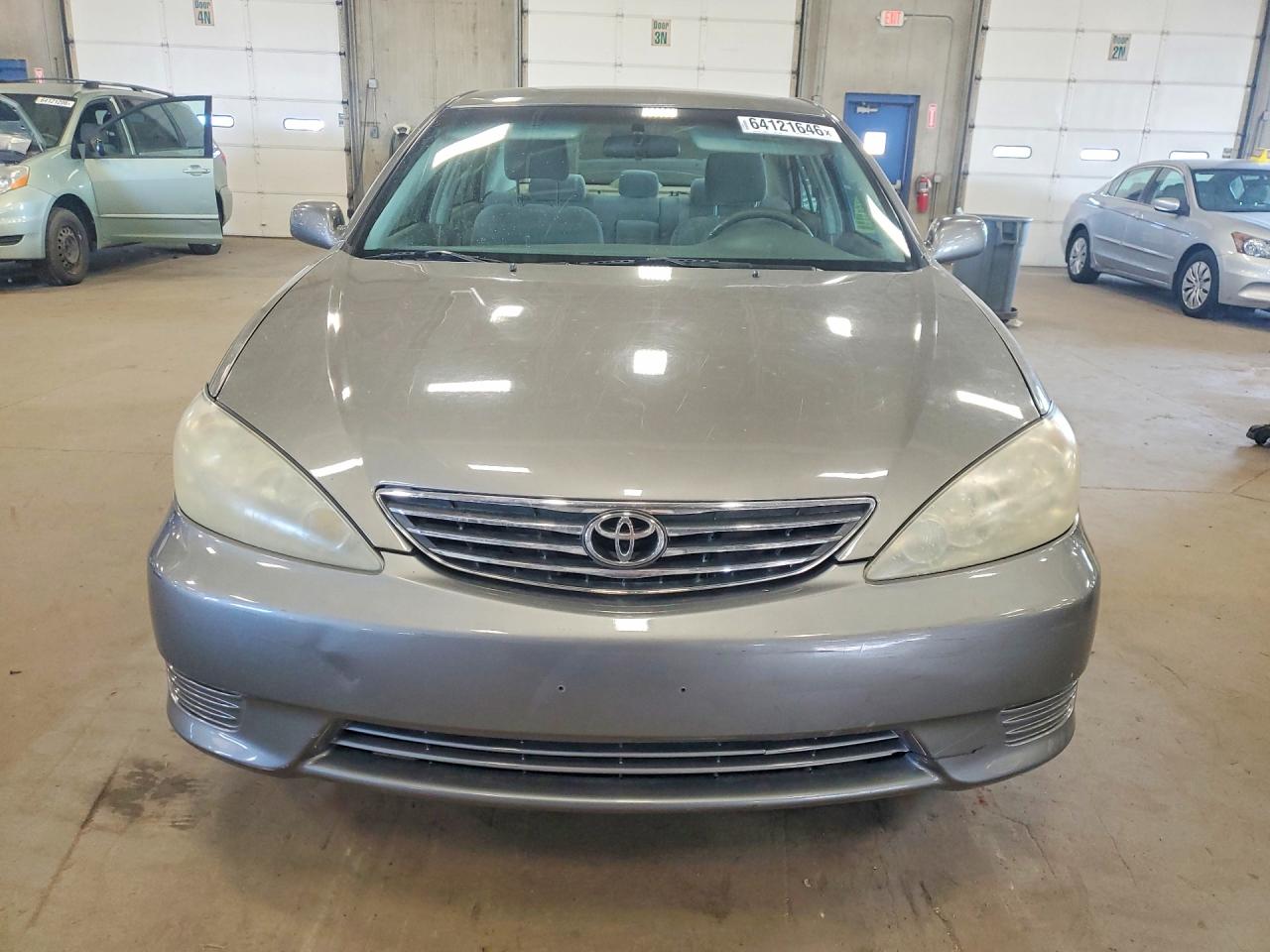2006 Toyota Camry Le Gray vin: 4T1BE32KX6U707727