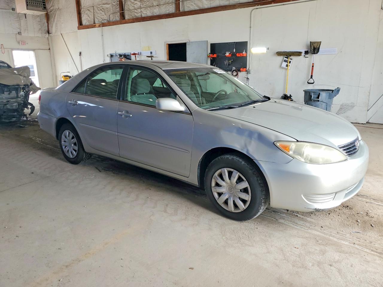 2006 Toyota Camry Le Gray vin: 4T1BE32KX6U719389