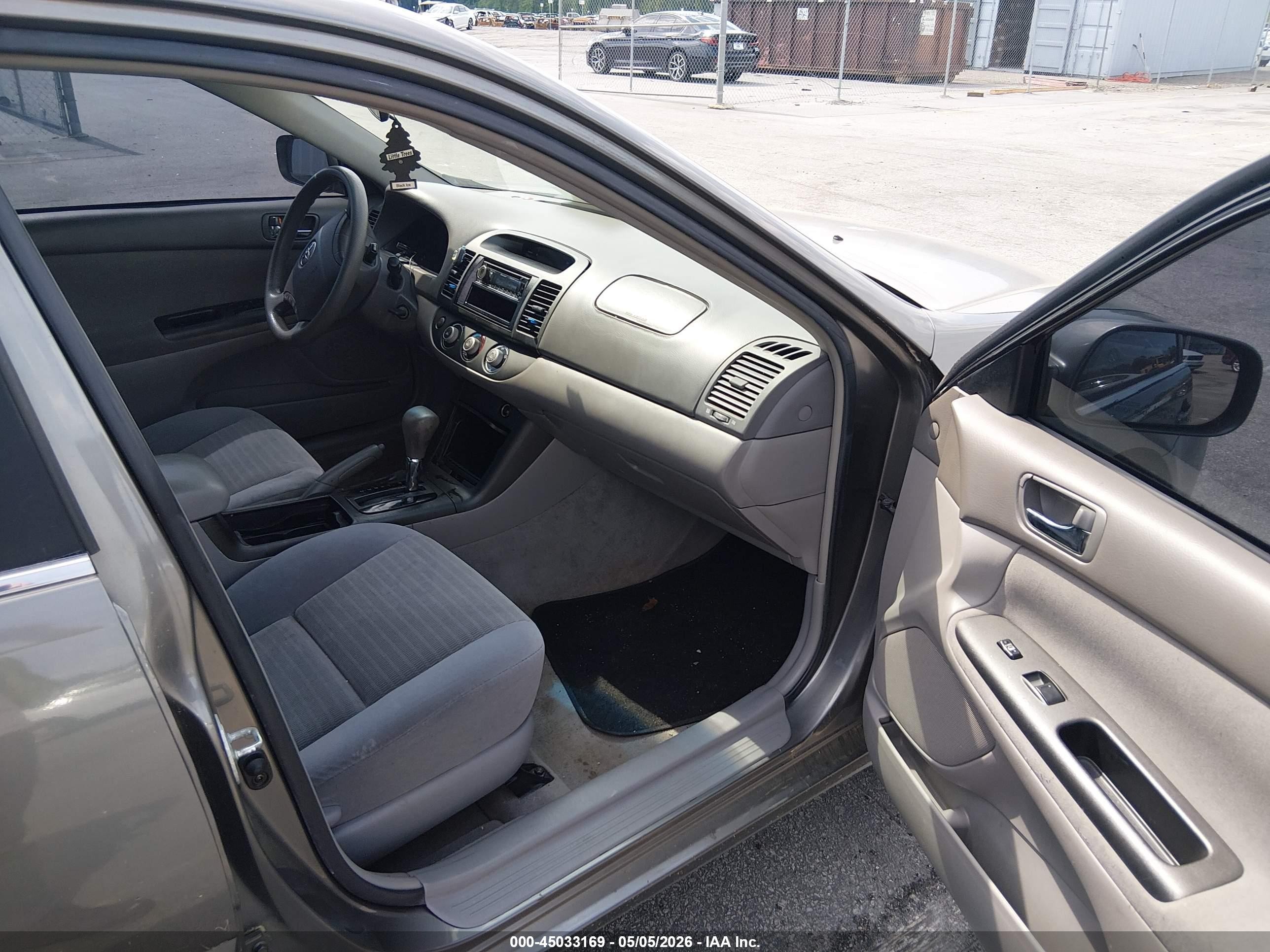 2006 Toyota Camry Le Gray vin: 4T1BE32KX6U726164