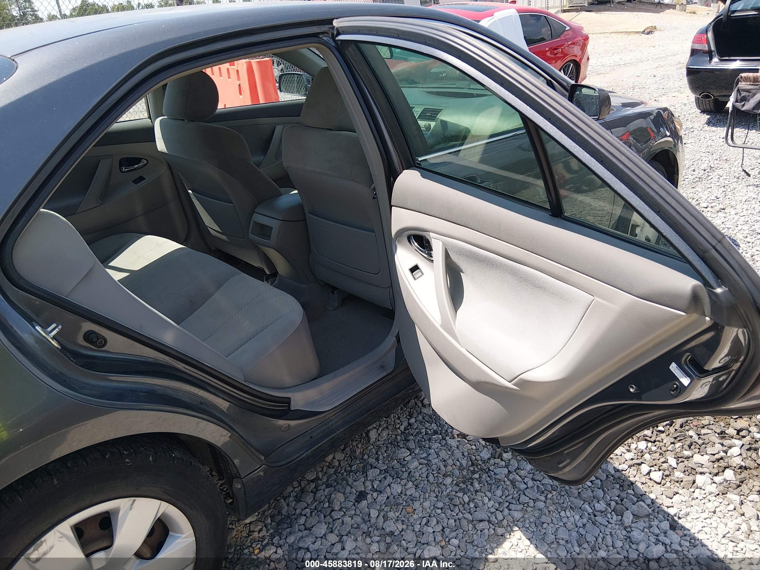 2007 Toyota Camry Le Gray vin: 4T1BE46K07U022346