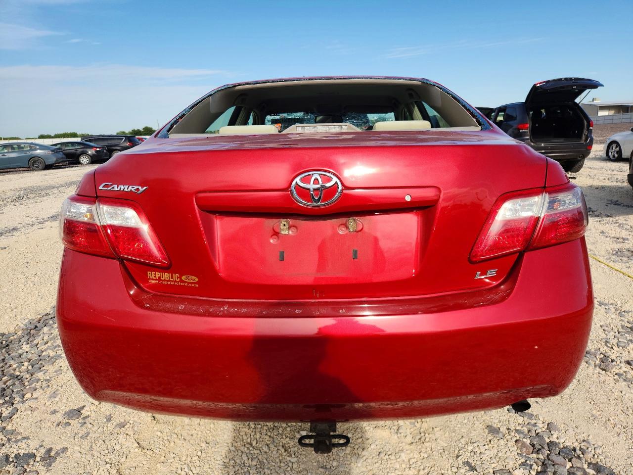 2007 Toyota Camry Le Red vin: 4T1BE46K07U033265