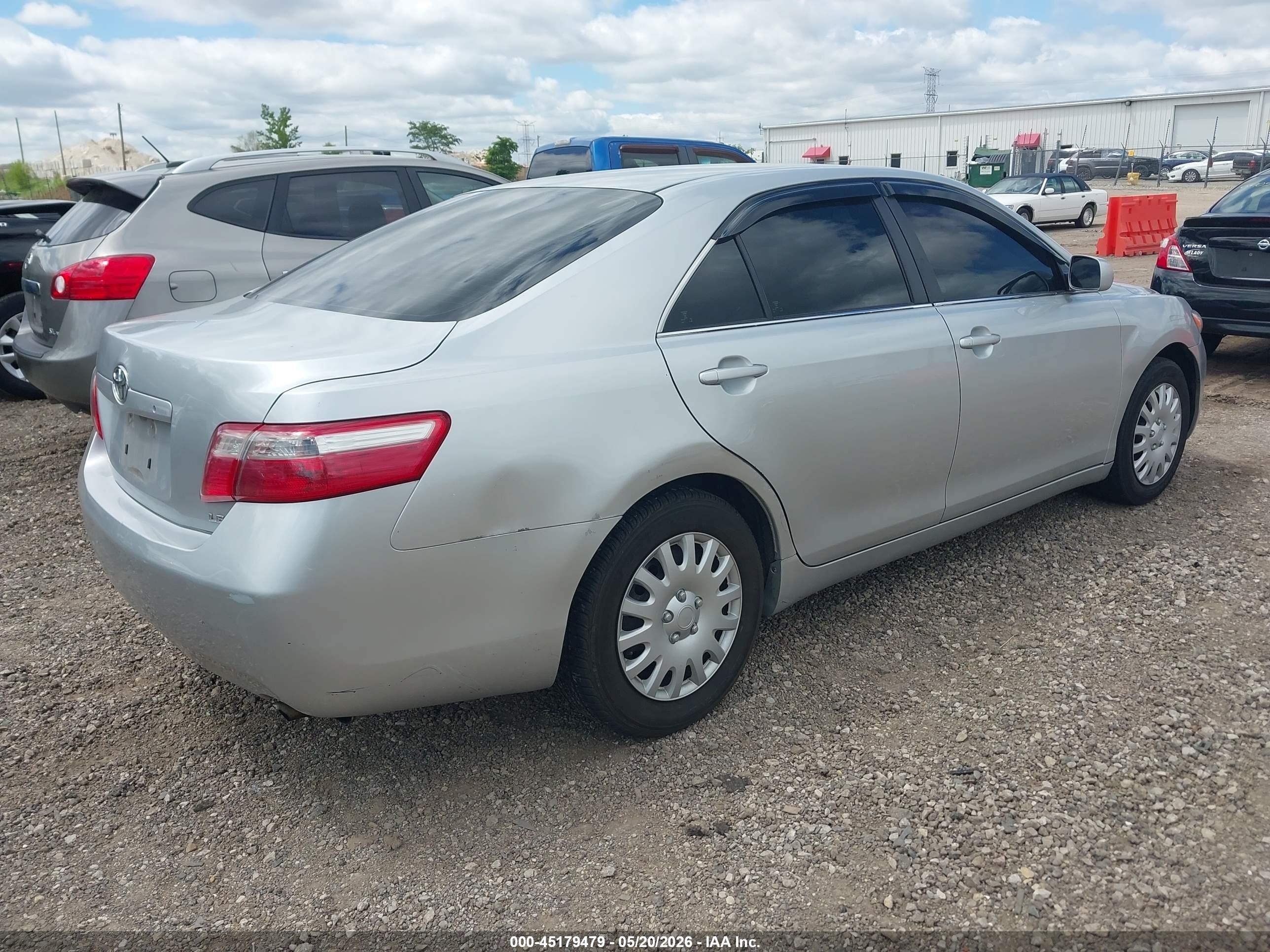 2007 Toyota Camry Le Silver vin: 4T1BE46K07U040023