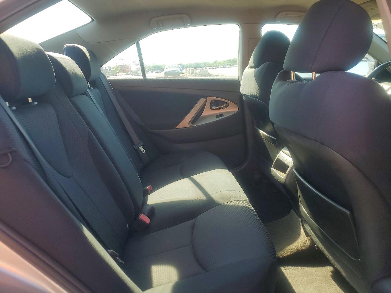2007 Toyota Camry Se Серебряный vin: 4T1BE46K07U051412