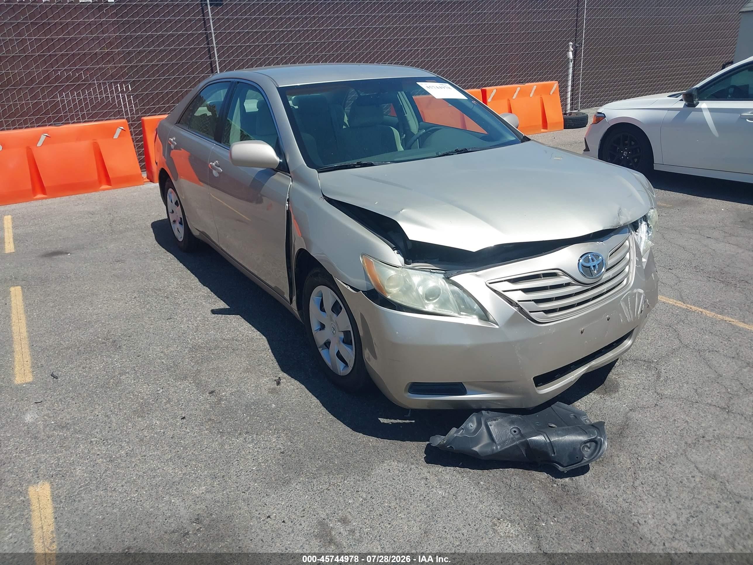 2007 Toyota Camry Le Желто-коричневый vin: 4T1BE46K07U091473