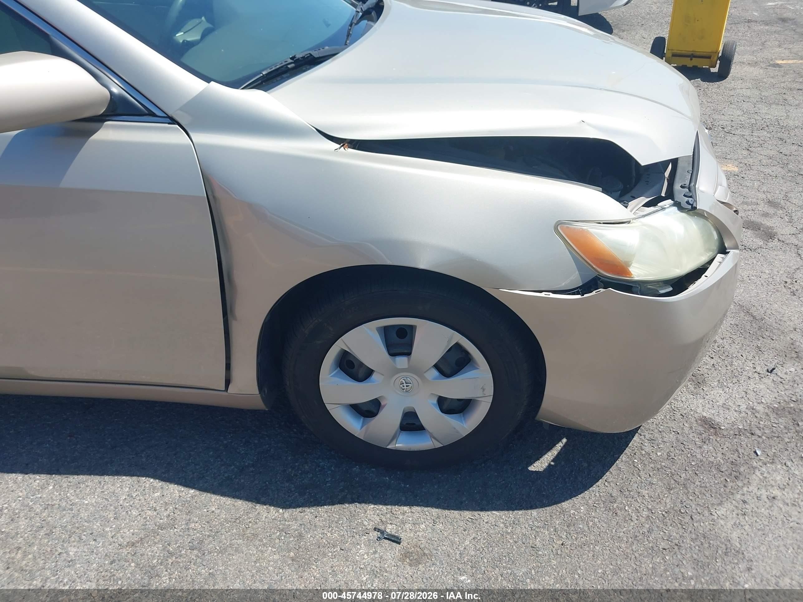 2007 Toyota Camry Le Tan vin: 4T1BE46K07U091473