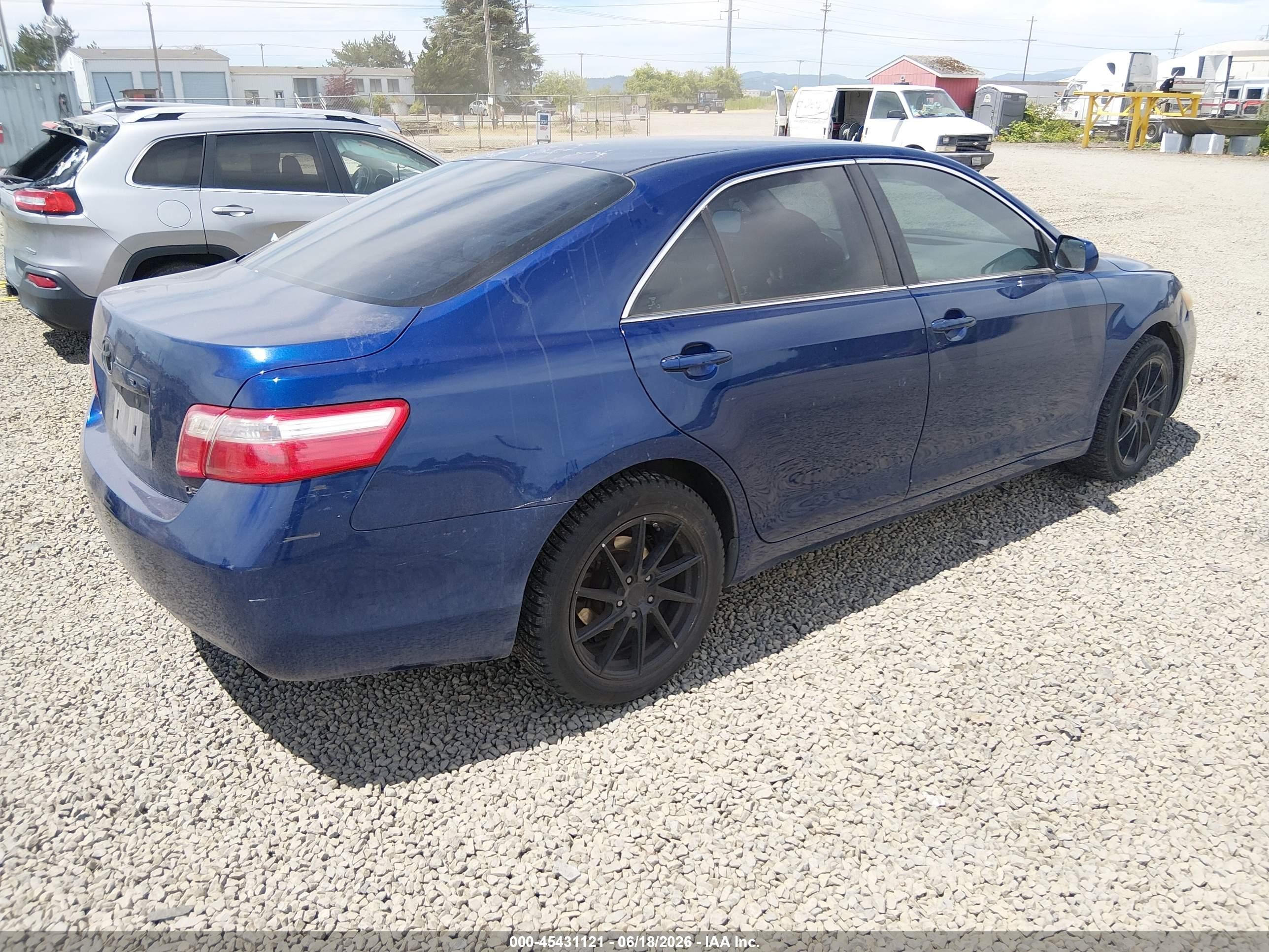 2007 Toyota Camry Le Blue vin: 4T1BE46K07U099430