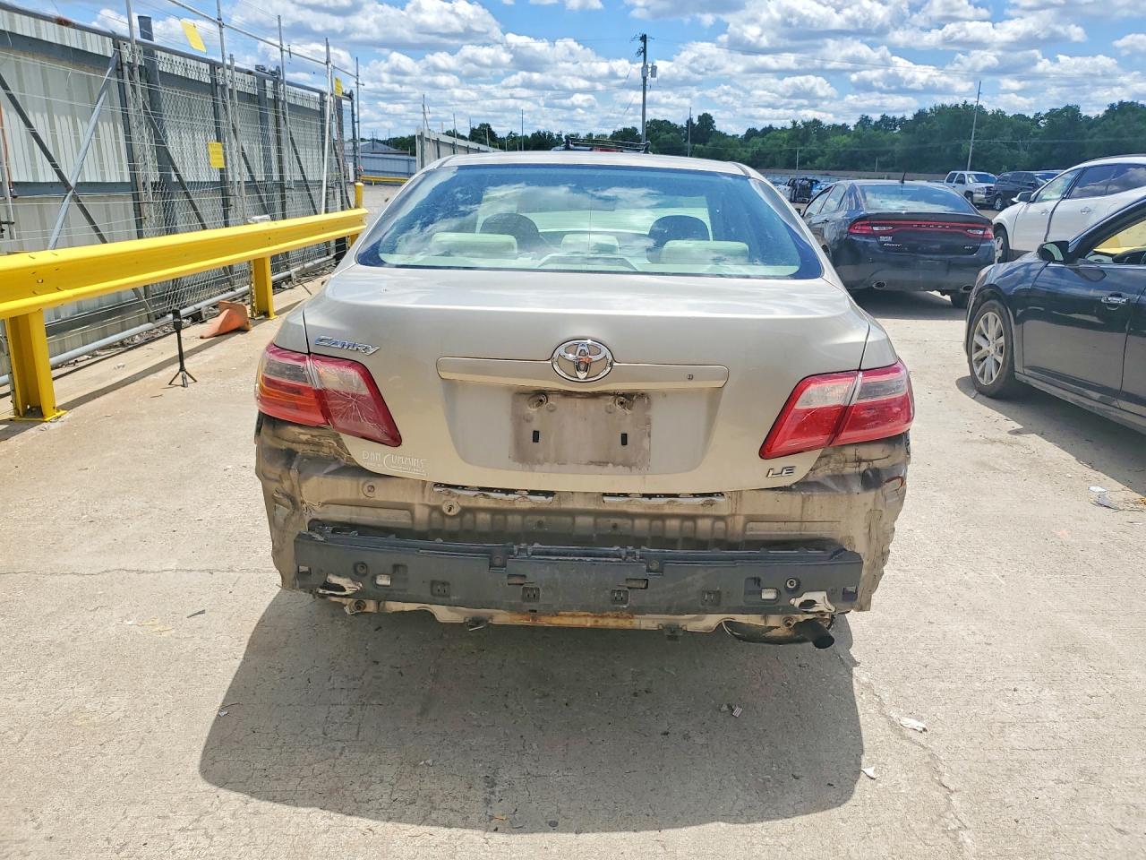 2007 Toyota Camry Le Tan vin: 4T1BE46K07U115321