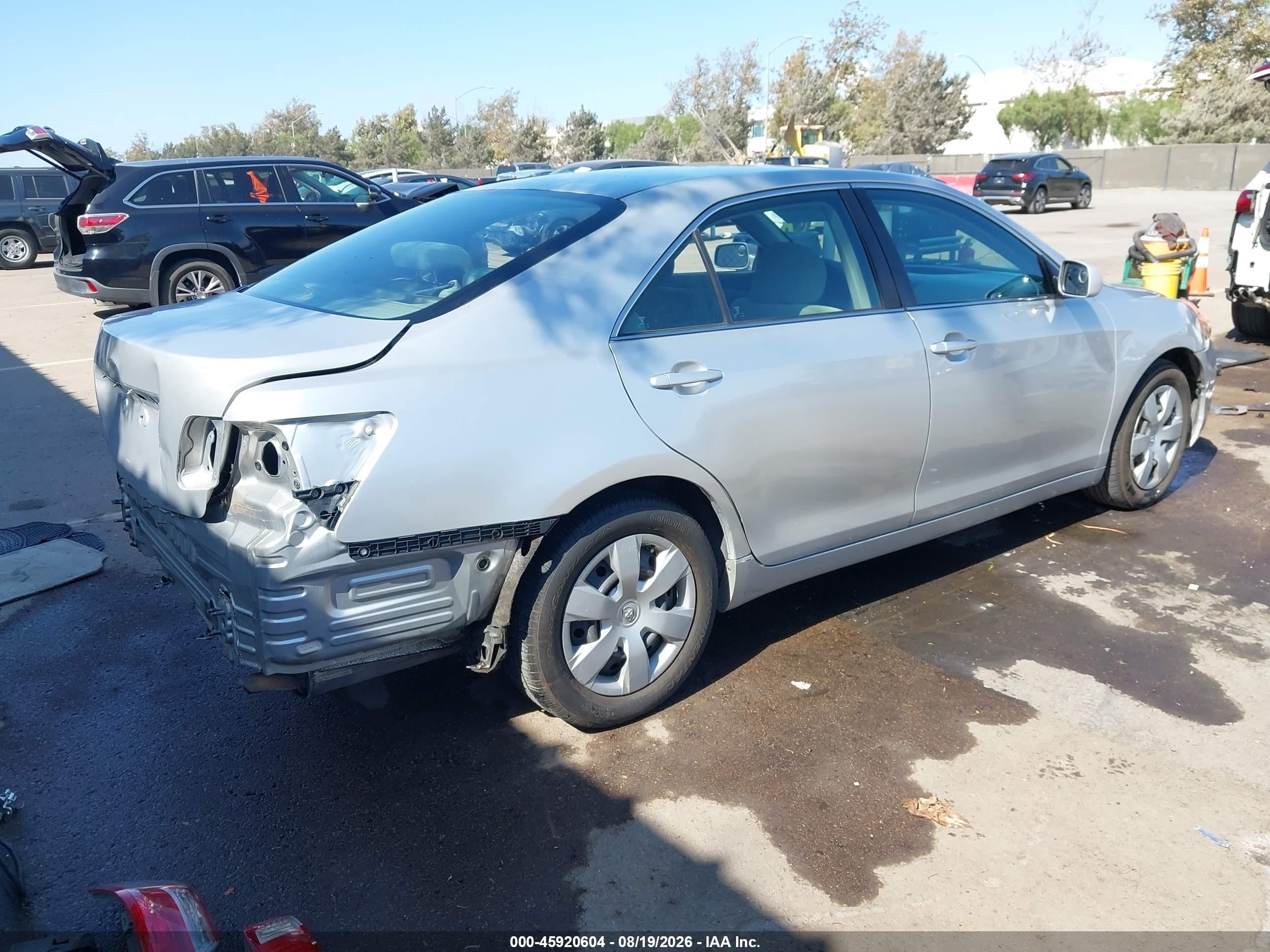 2007 Toyota Camry Le Серебряный vin: 4T1BE46K07U124827