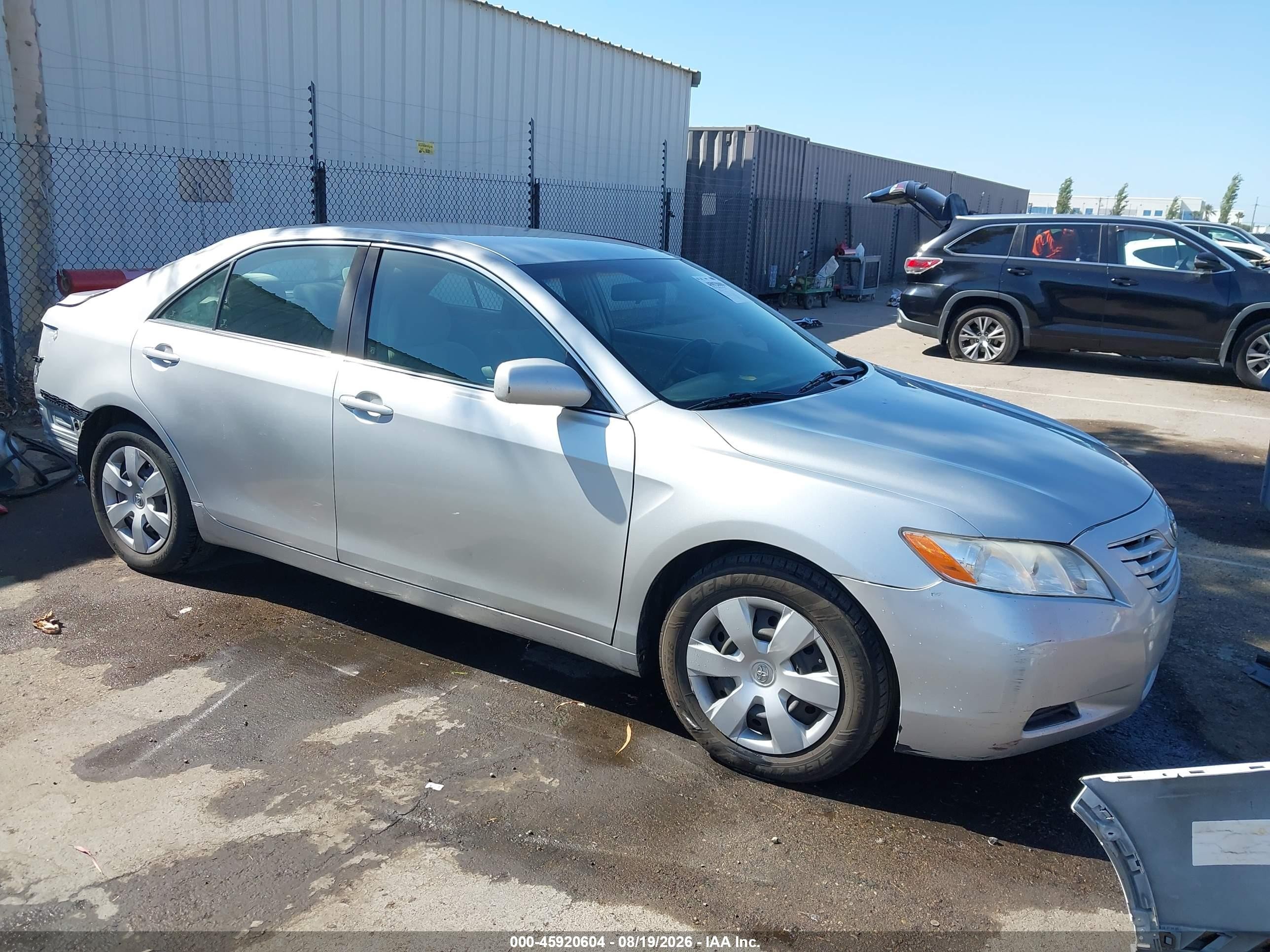2007 Toyota Camry Le Silver vin: 4T1BE46K07U124827
