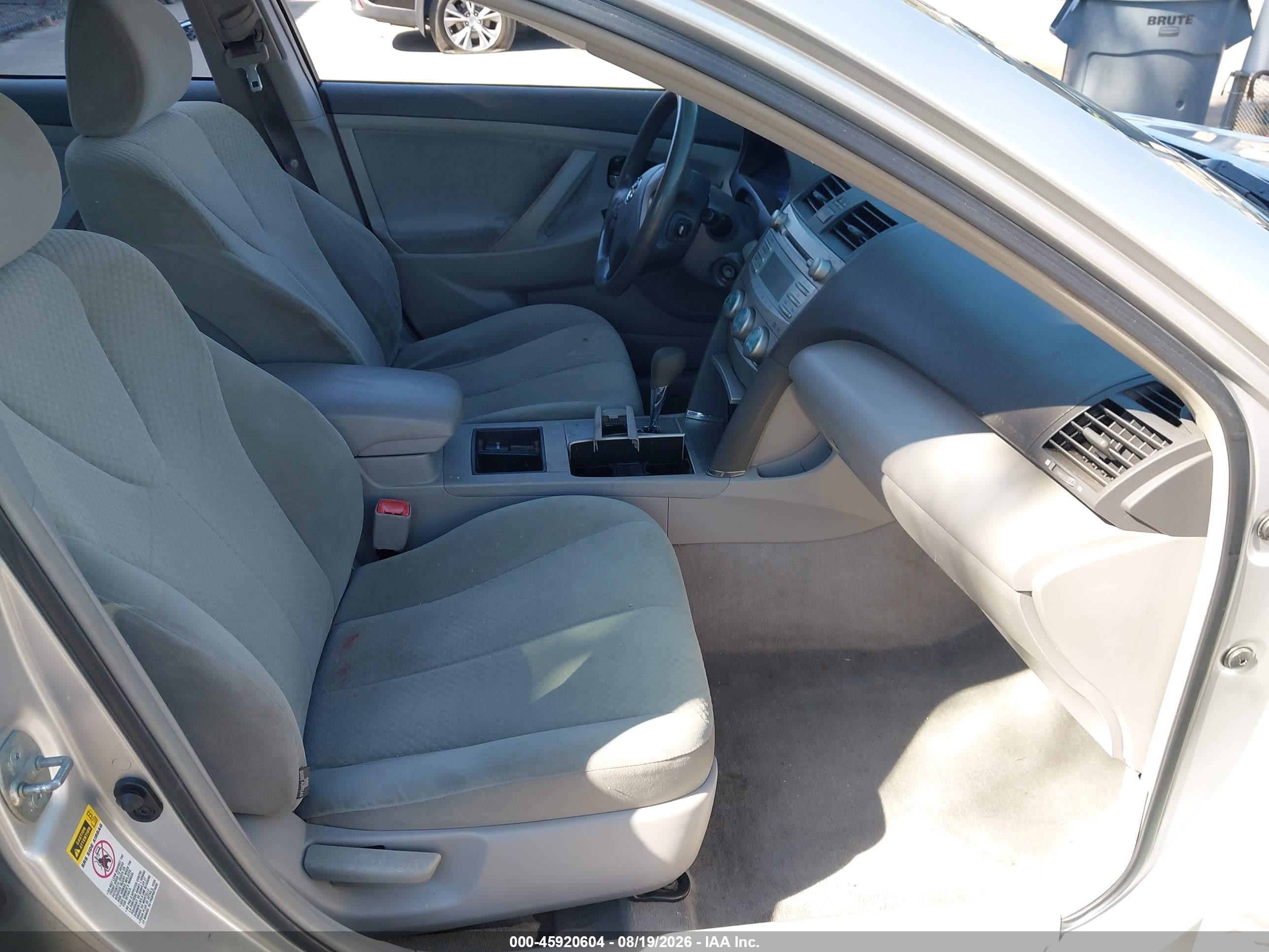 2007 Toyota Camry Le Серебряный vin: 4T1BE46K07U124827