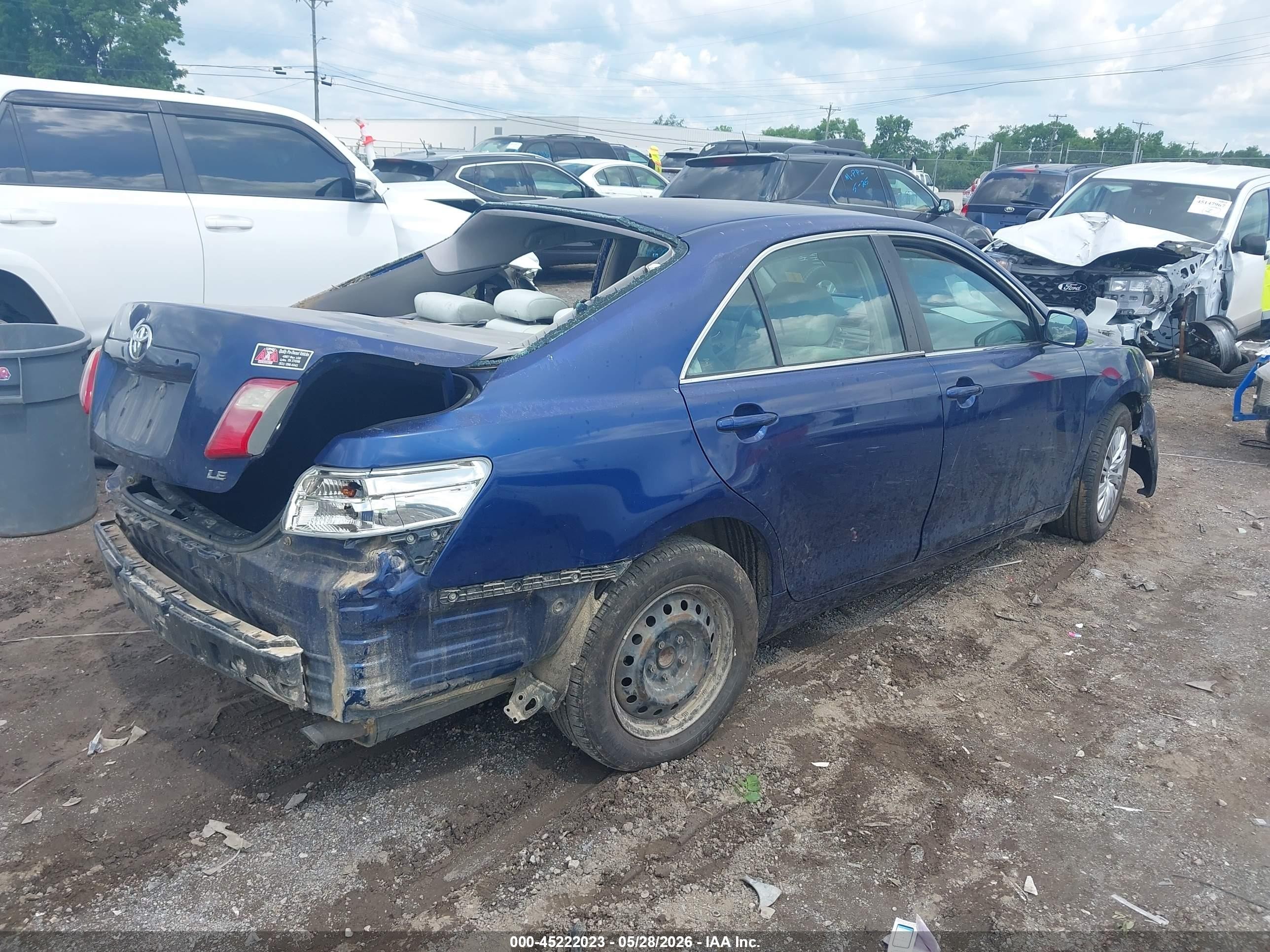 2007 Toyota Camry Le Blue vin: 4T1BE46K07U132829