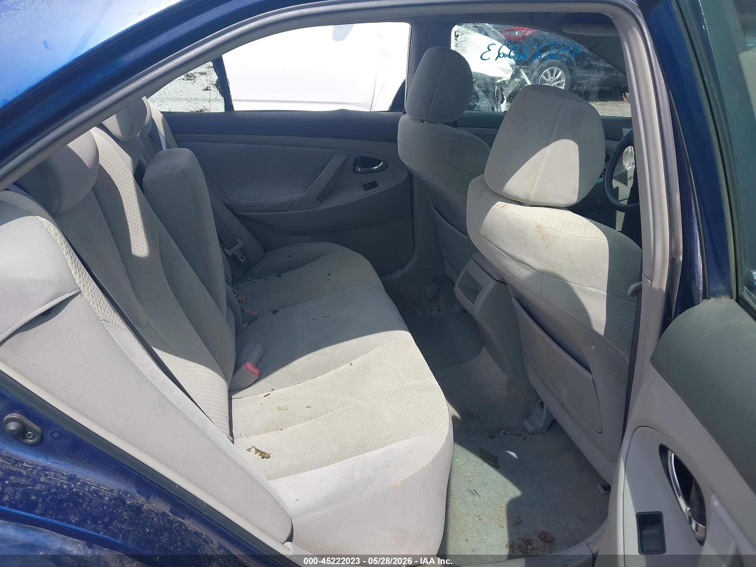 2007 Toyota Camry Le Blue vin: 4T1BE46K07U132829