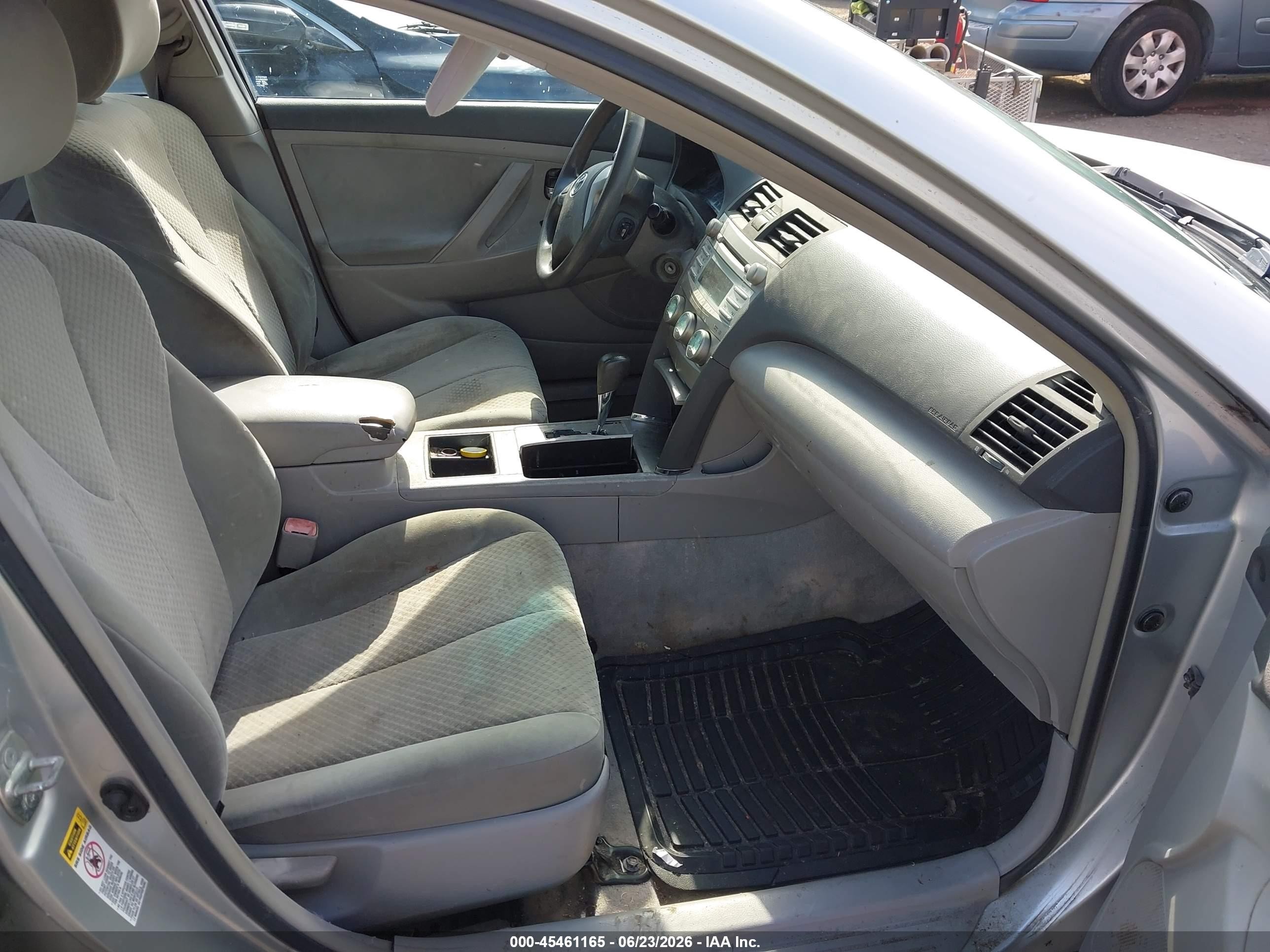 2007 Toyota Camry Le Silver vin: 4T1BE46K07U138730