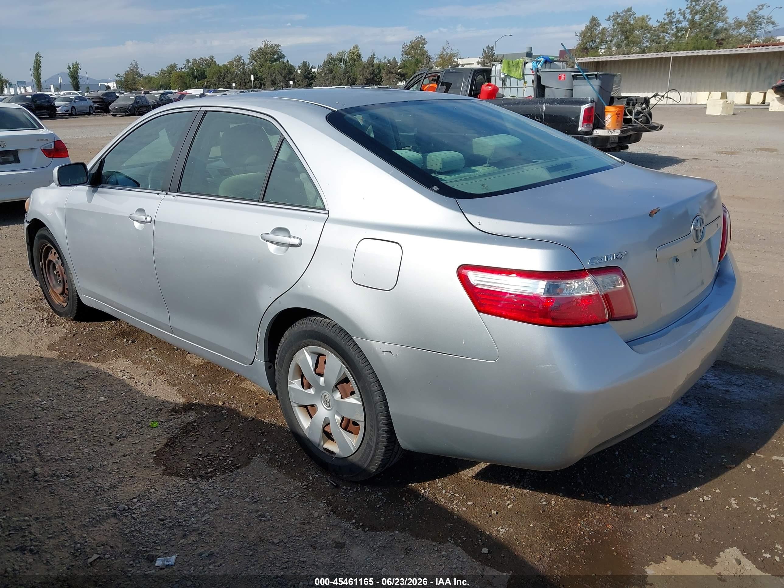2007 Toyota Camry Le Silver vin: 4T1BE46K07U138730