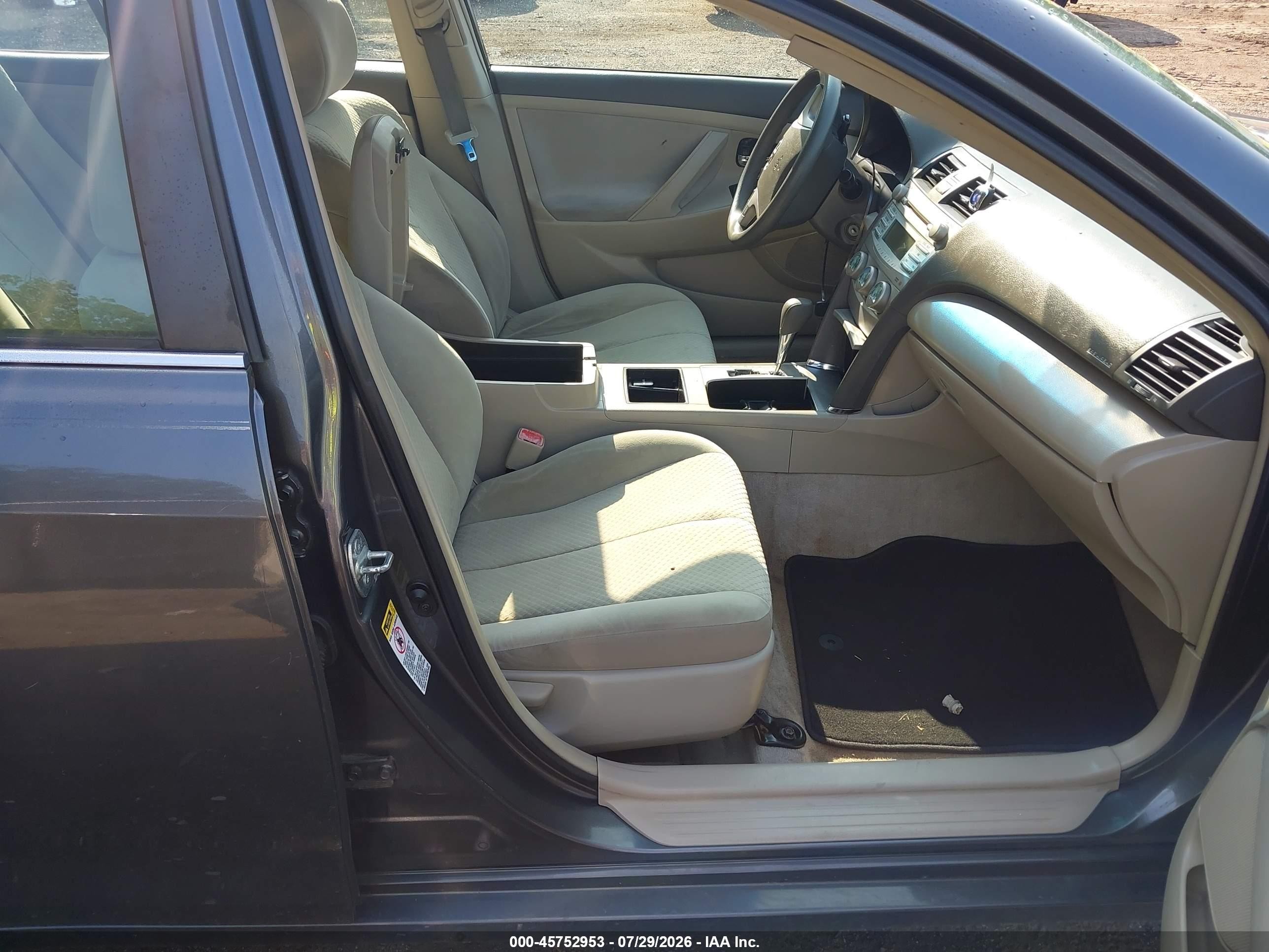 2007 Toyota Camry Le Gray vin: 4T1BE46K07U158301
