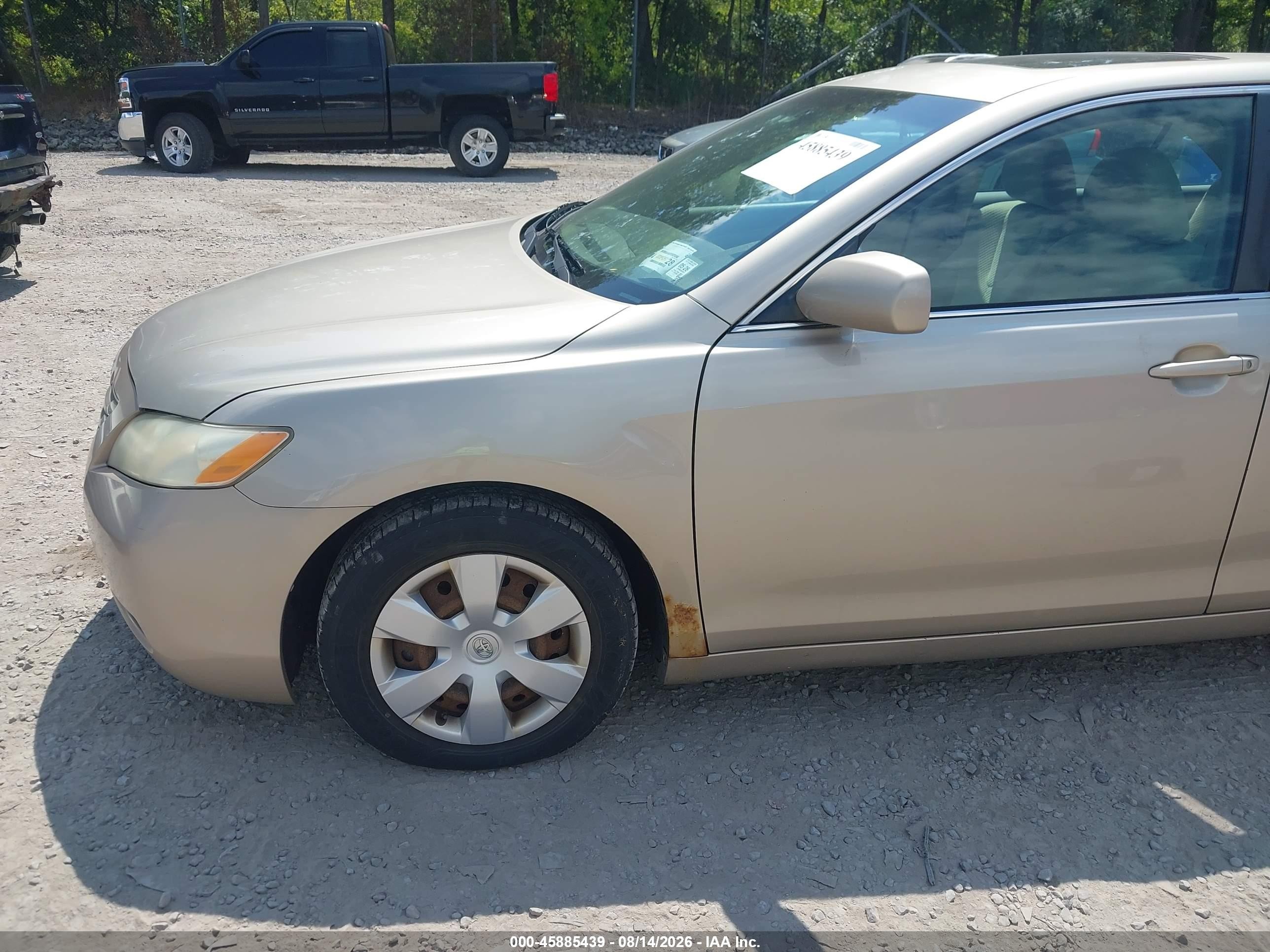 2007 Toyota Camry Le Gold vin: 4T1BE46K07U510812
