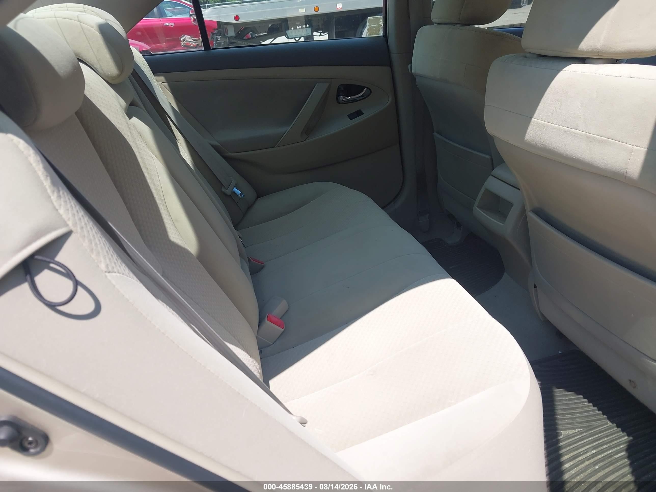 2007 Toyota Camry Le Gold vin: 4T1BE46K07U510812