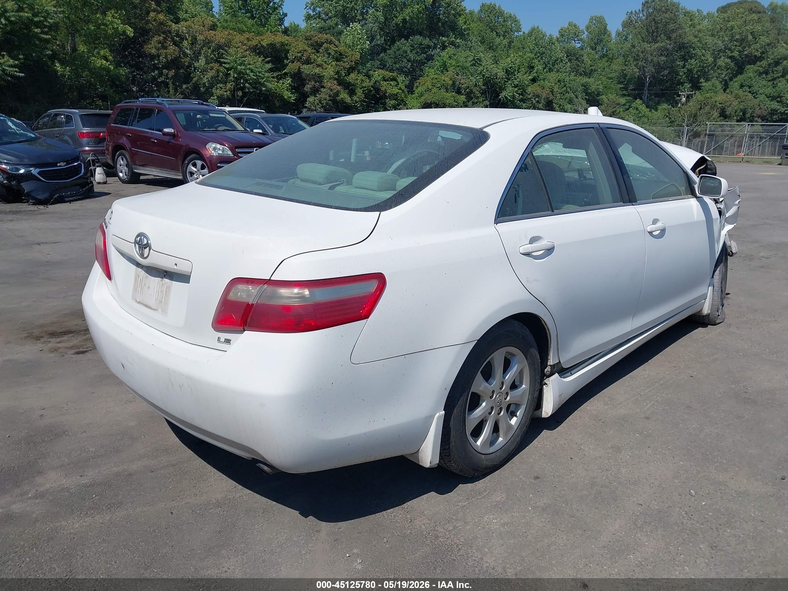 2007 Toyota Camry Le White vin: 4T1BE46K07U531451