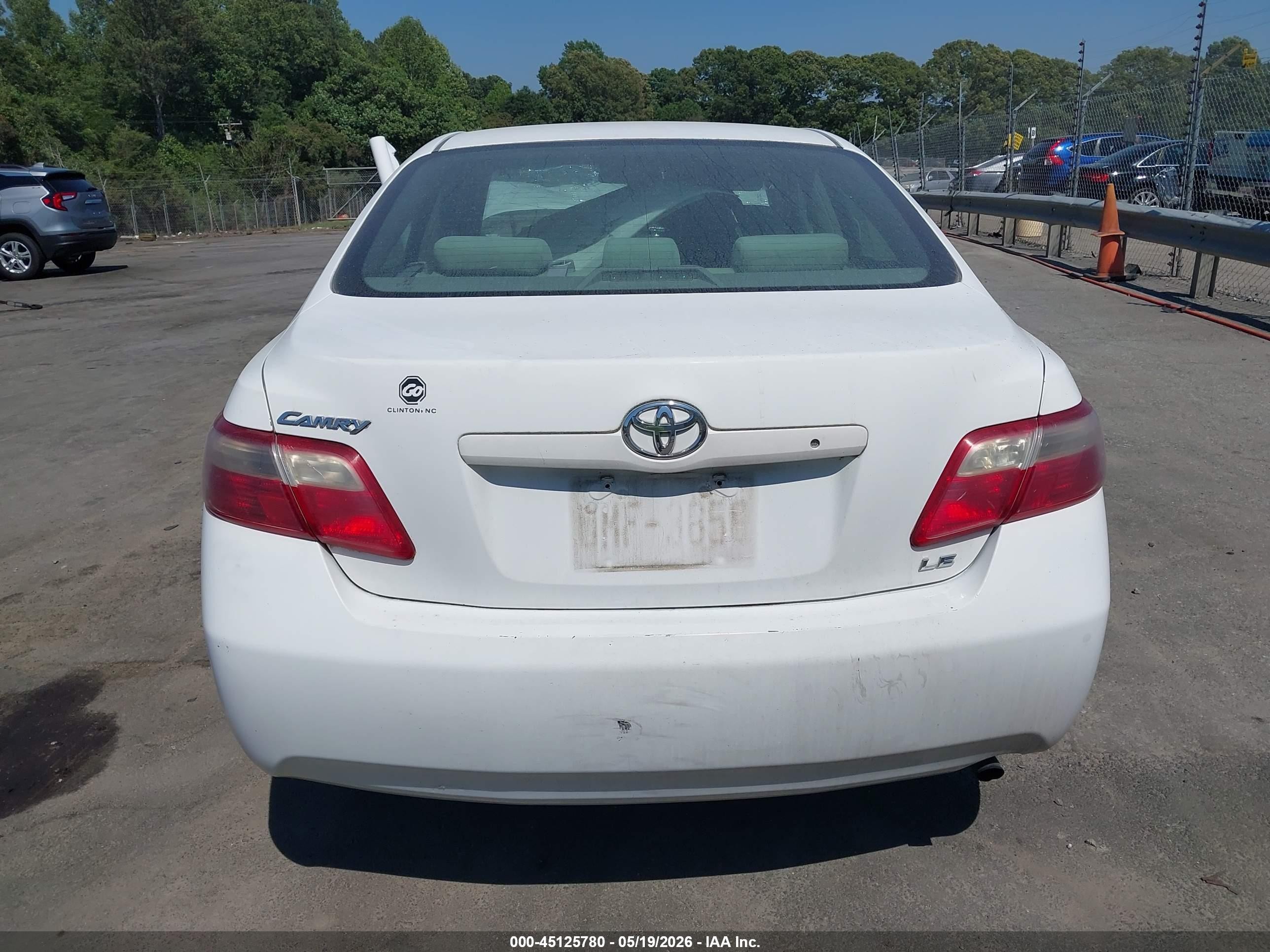 2007 Toyota Camry Le White vin: 4T1BE46K07U531451