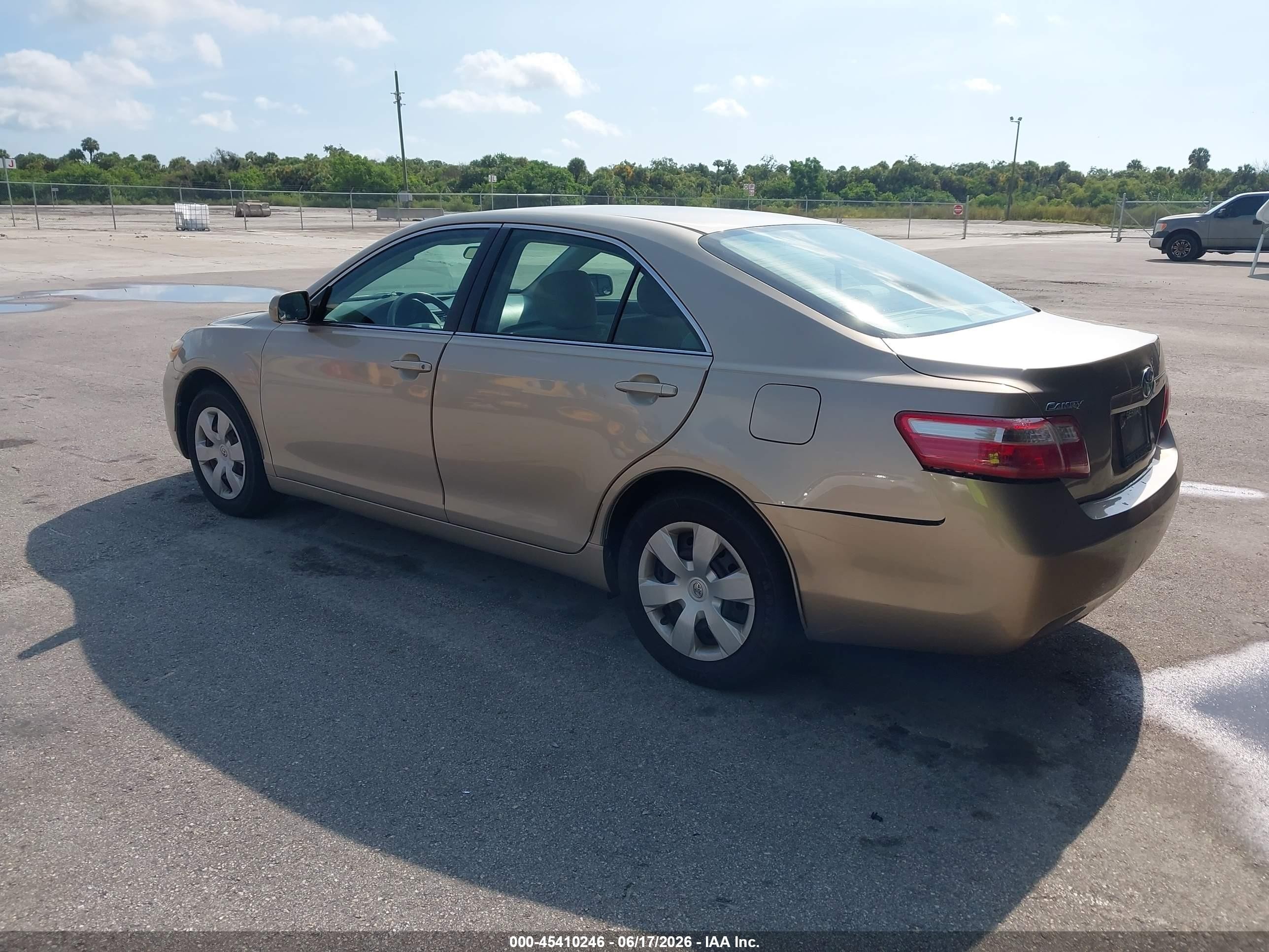 2007 Toyota Camry Le Золотой vin: 4T1BE46K07U534222