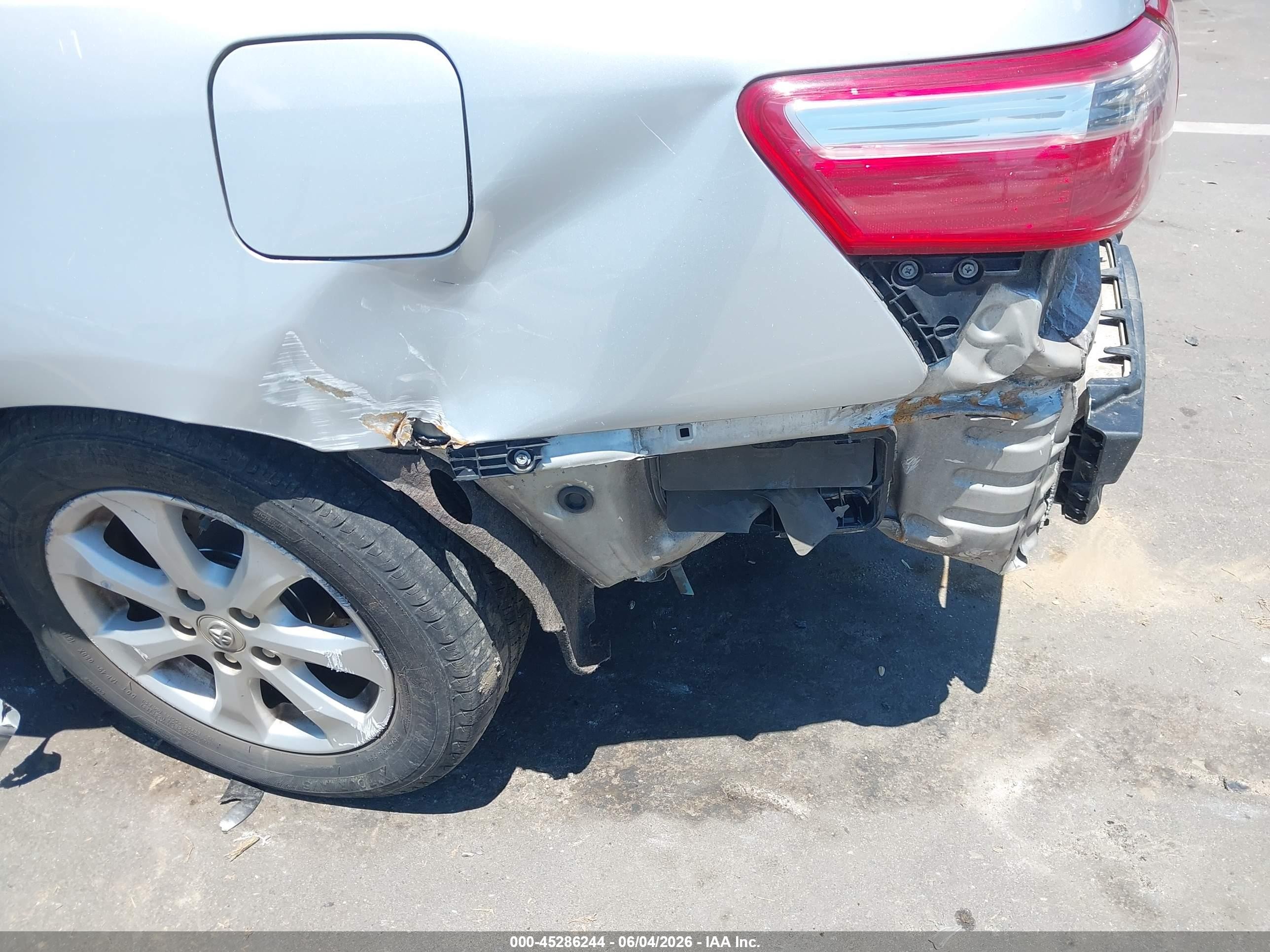 2007 Toyota Camry Le Silver vin: 4T1BE46K07U590273