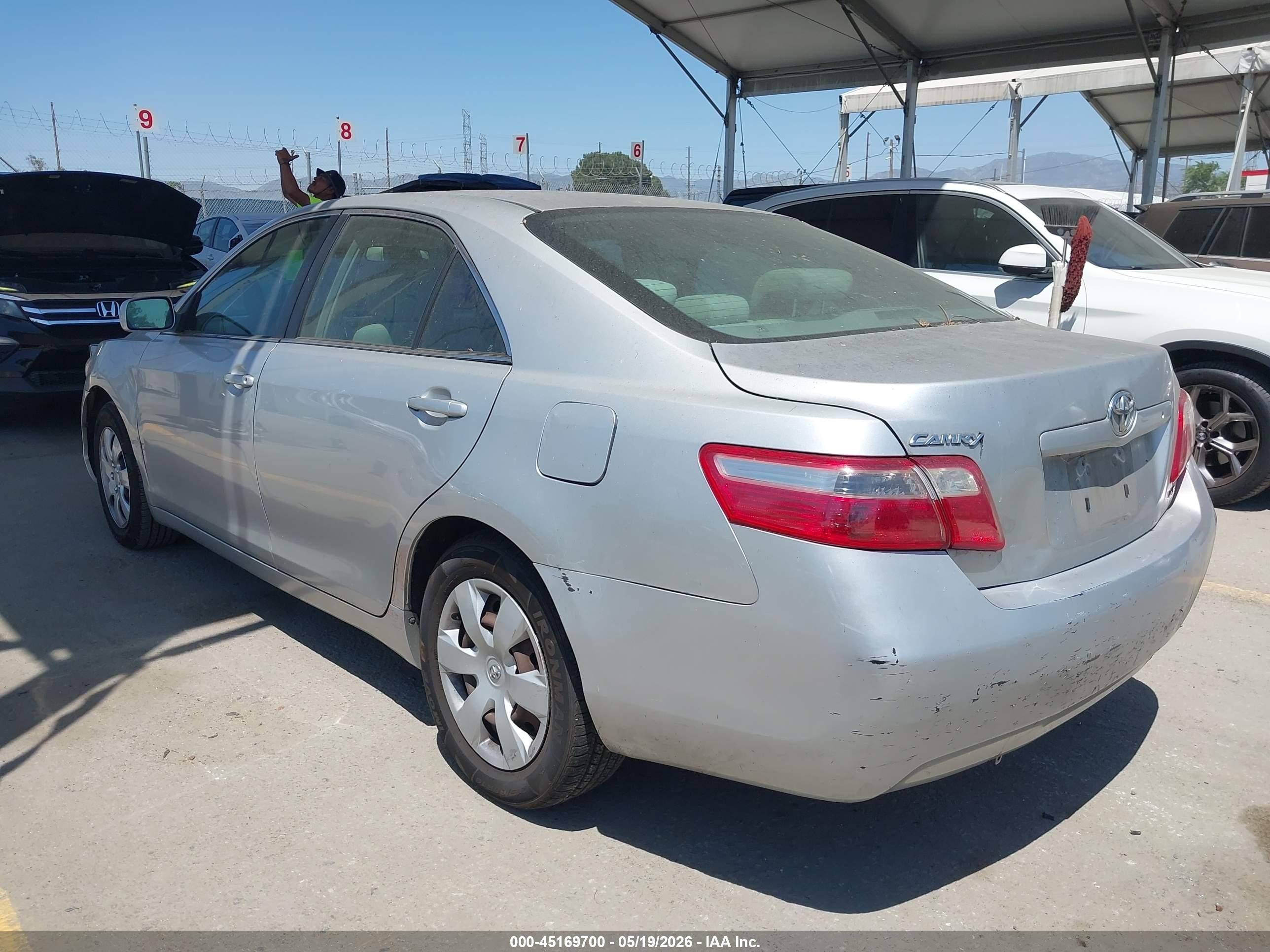 2007 Toyota Camry Le Gray vin: 4T1BE46K07U592301