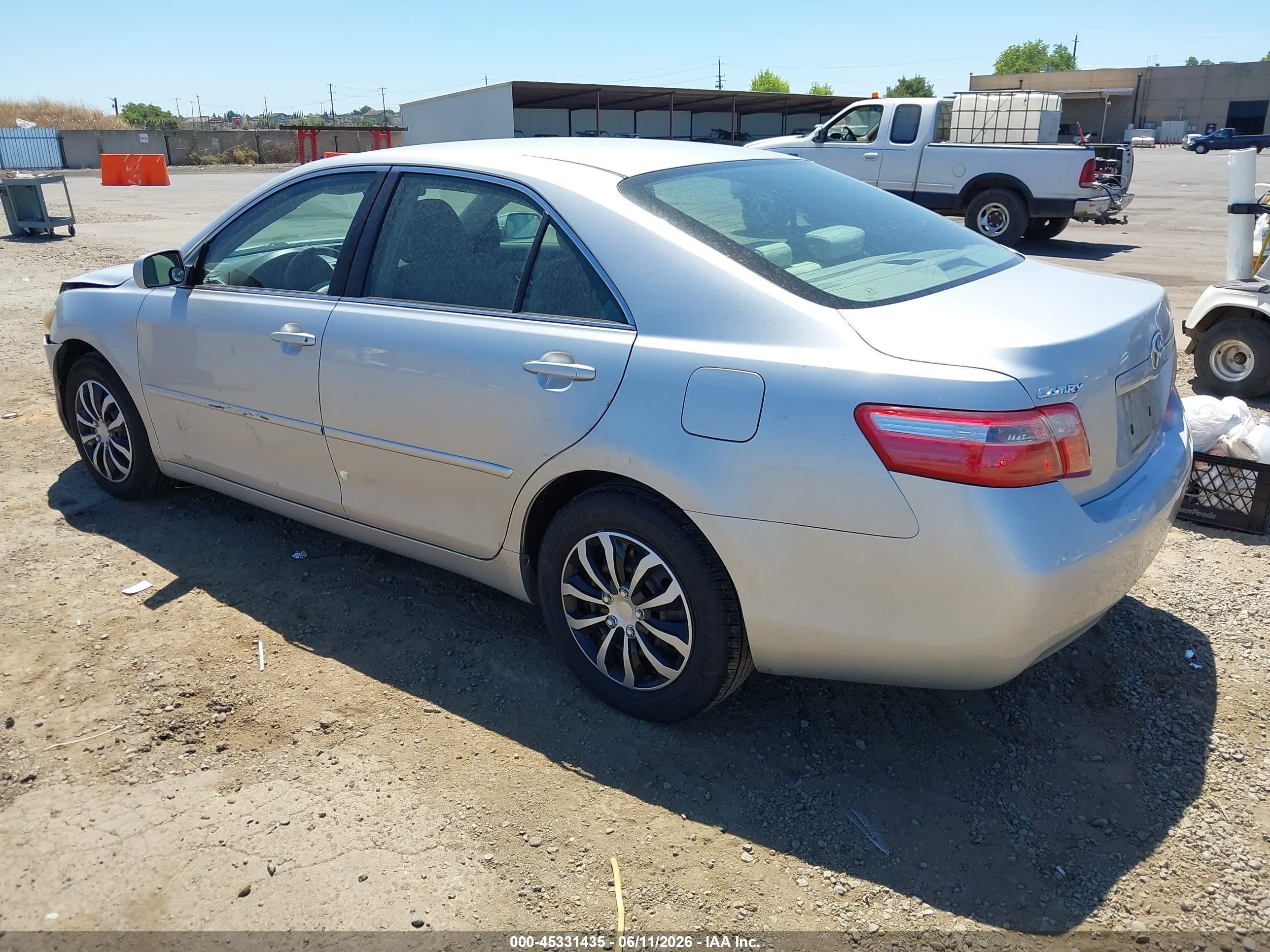 2007 Toyota Camry Le Серебряный vin: 4T1BE46K07U600610